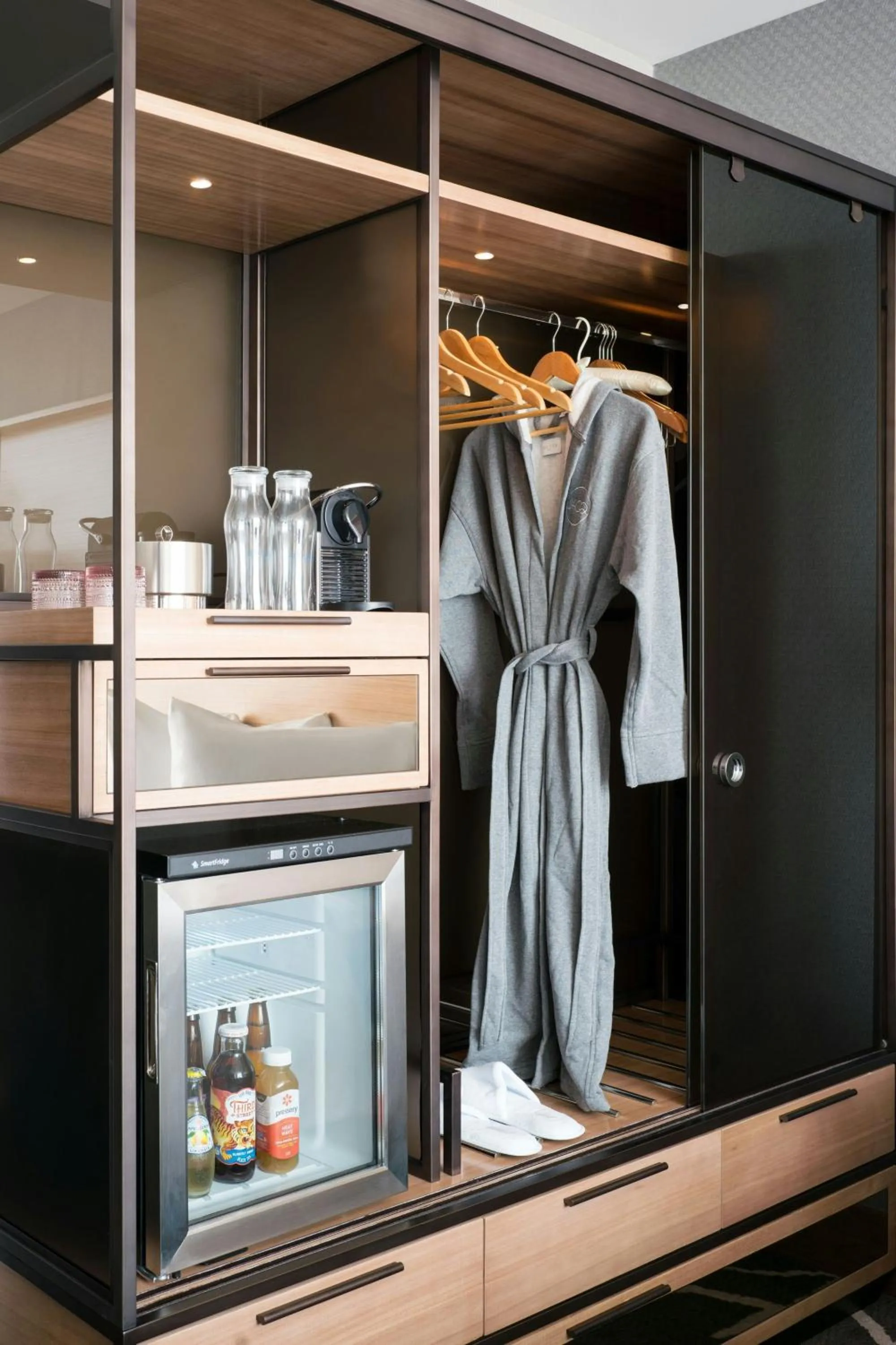 Photo of the whole room in The Jacquard, Autograph Collection