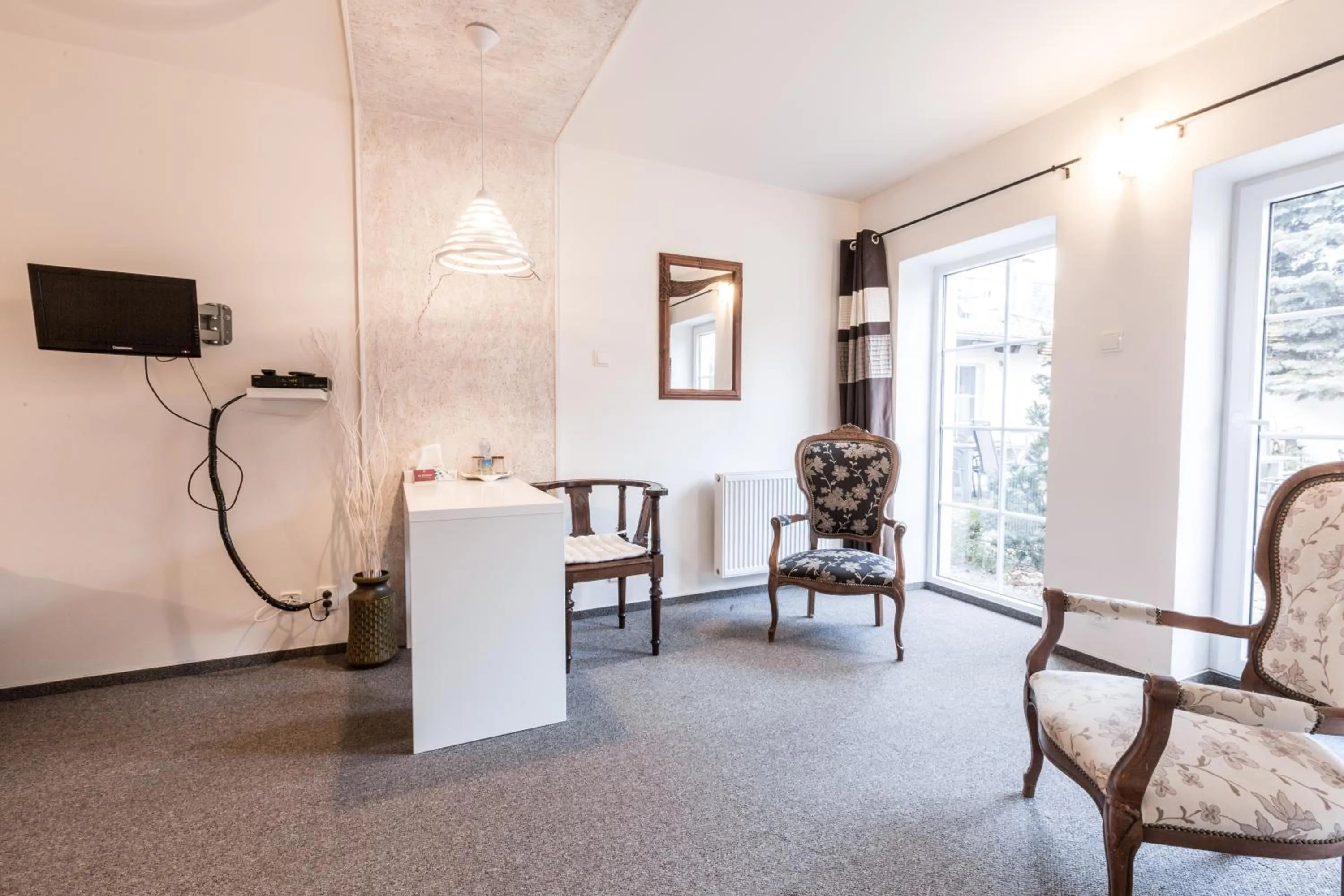 Photo of the whole room in Alt pension