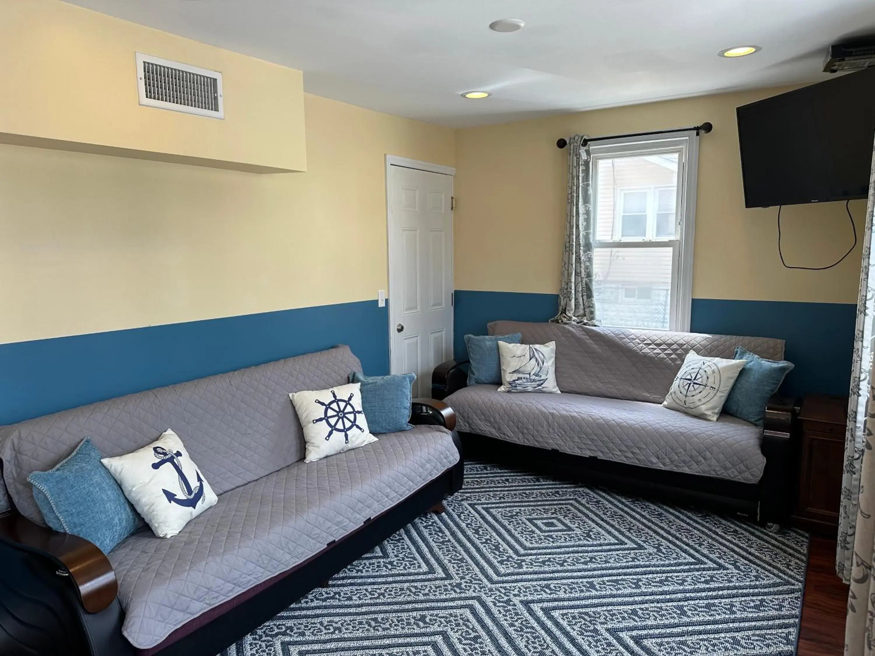 Living room in Anchor Motel Living room in Anchor Motel