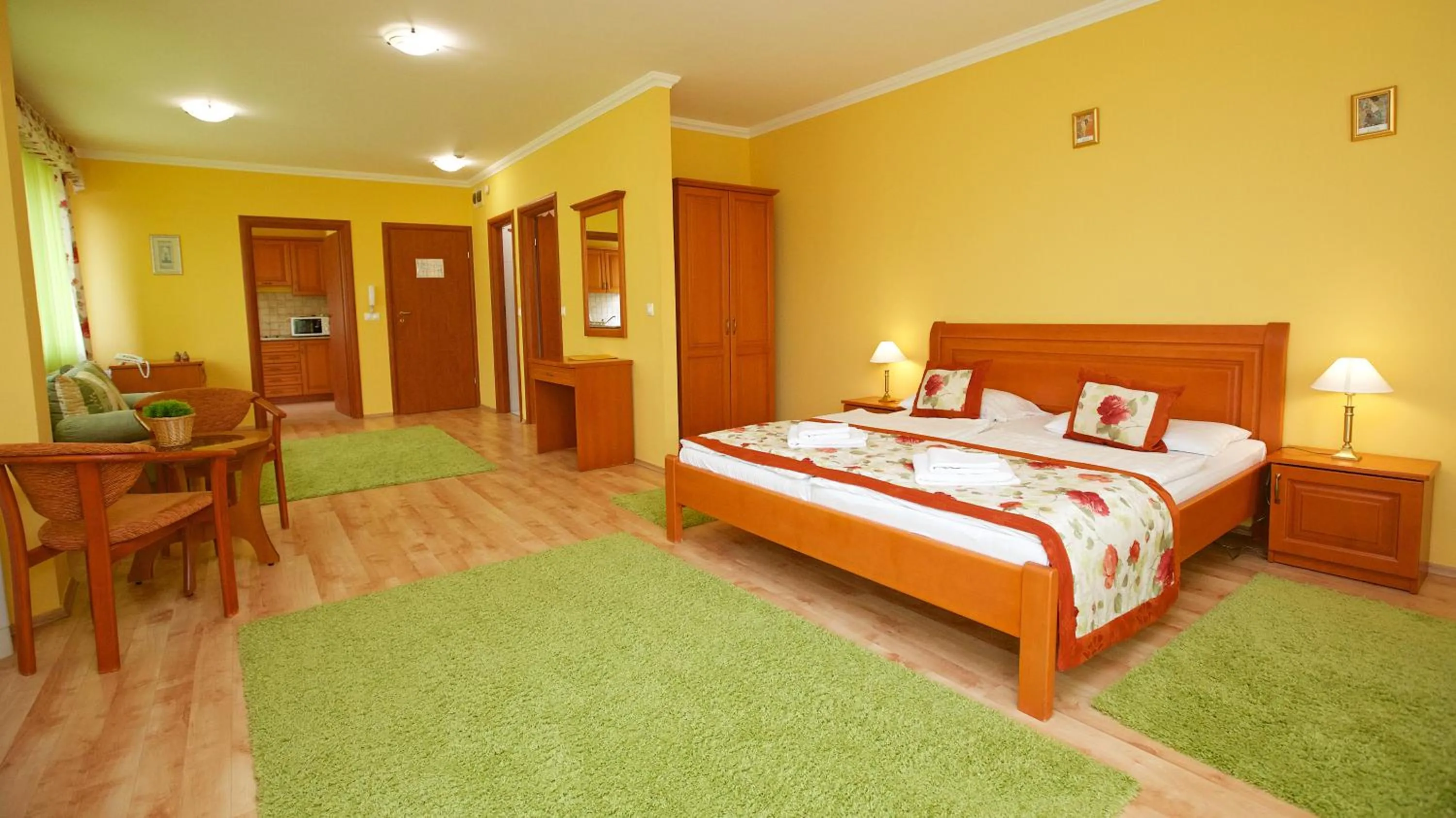 Hotel Járja