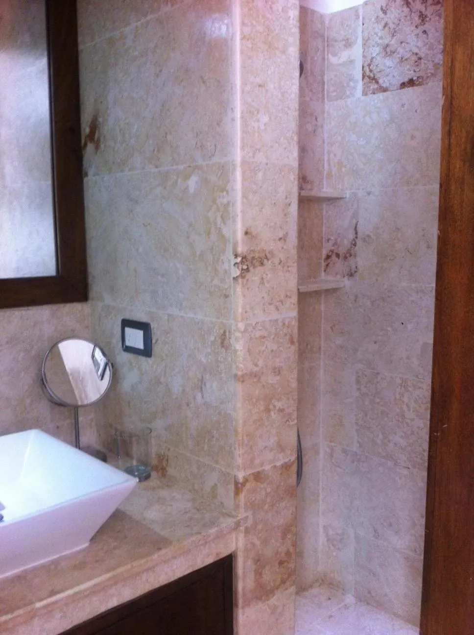 Bathroom in Figaro Hotel Samana