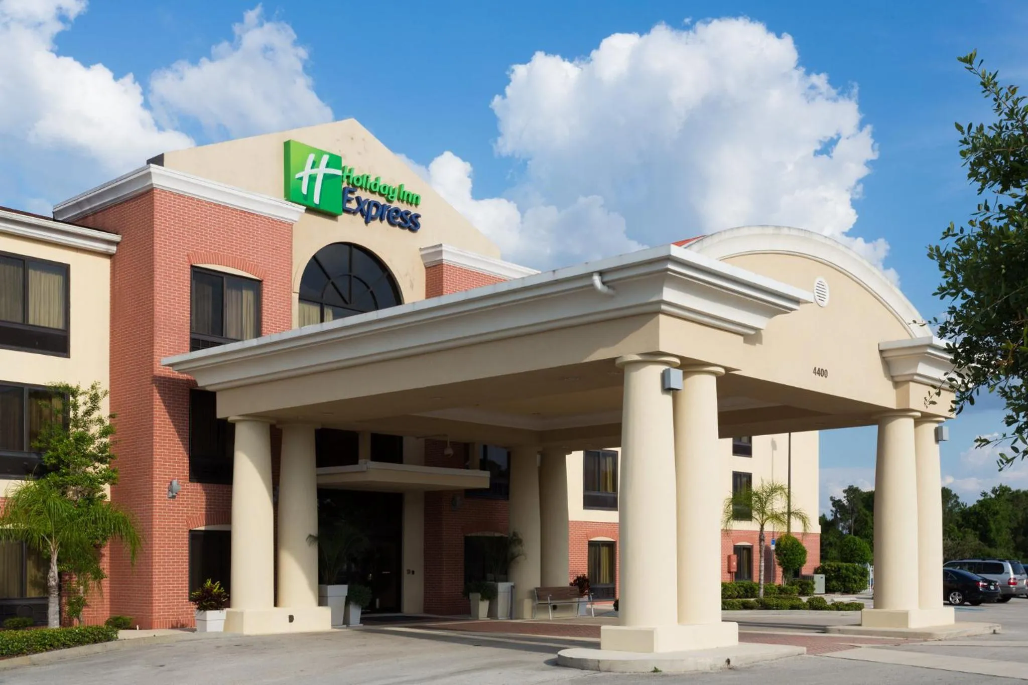 Property building in Holiday Inn Express & Suites Sebring by IHG
