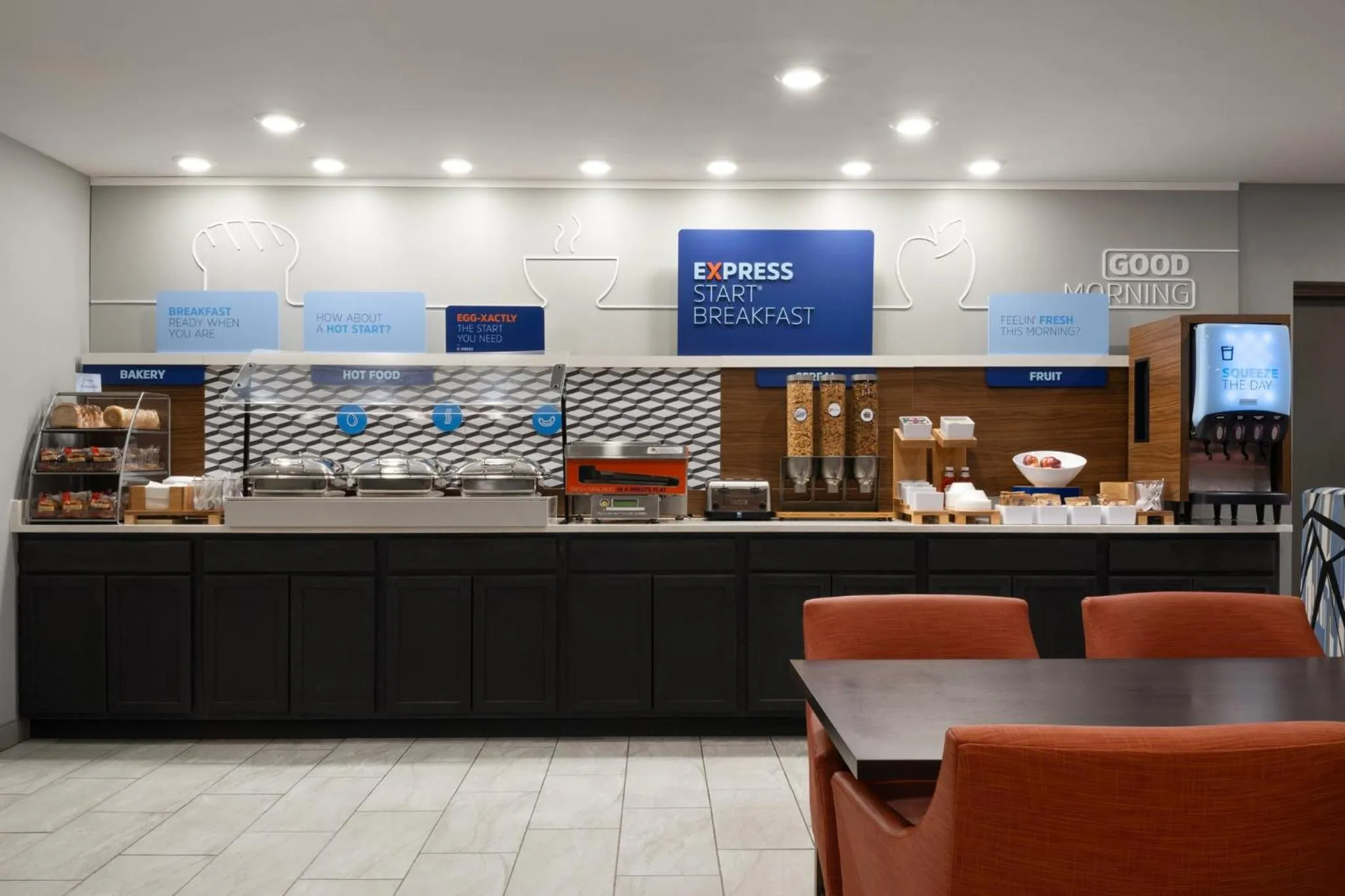 Breakfast in Holiday Inn Express & Suites Sebring by IHG