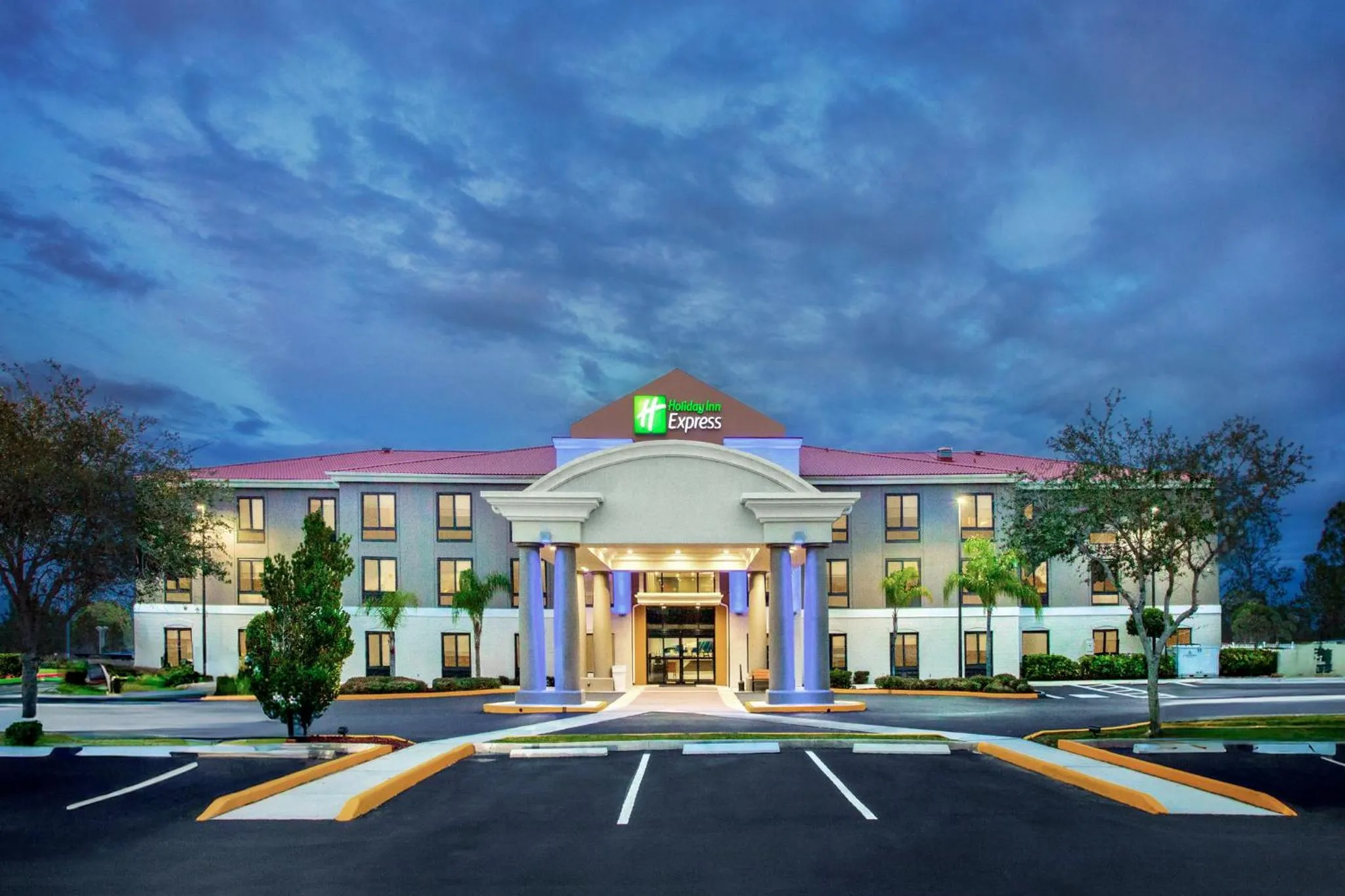 Property building in Holiday Inn Express & Suites Sebring by IHG
