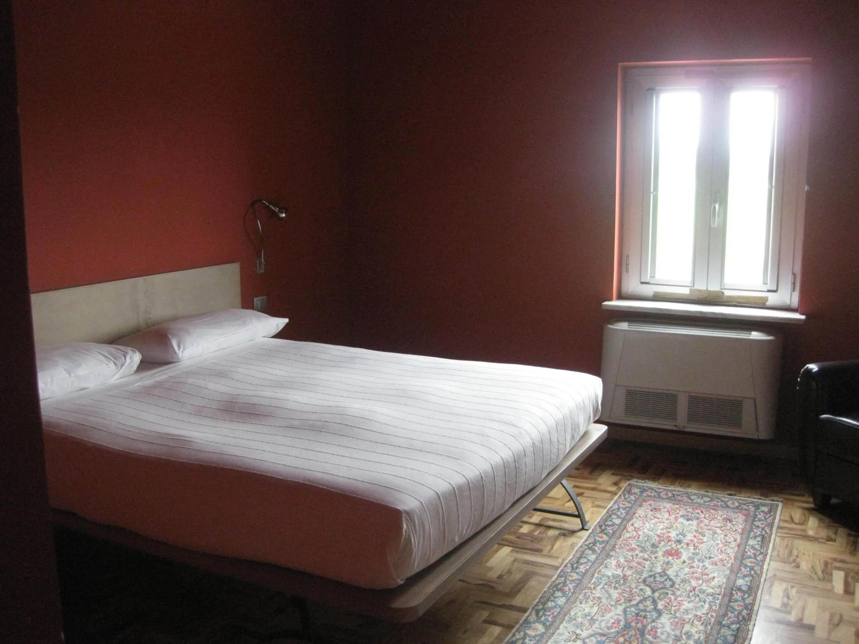 Photo of the whole room, Bed in San Lorenzo Si Alberga