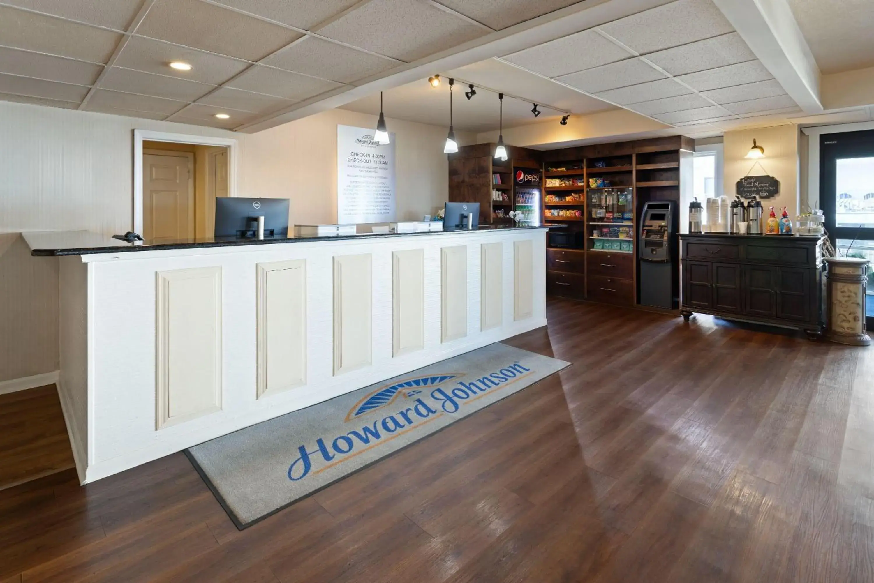 Lobby or reception in Howard Johnson Plaza by Wyndham Ocean City Oceanfront Lobby or reception in Howard Johnson Plaza by Wyndham Ocean City Oceanfront