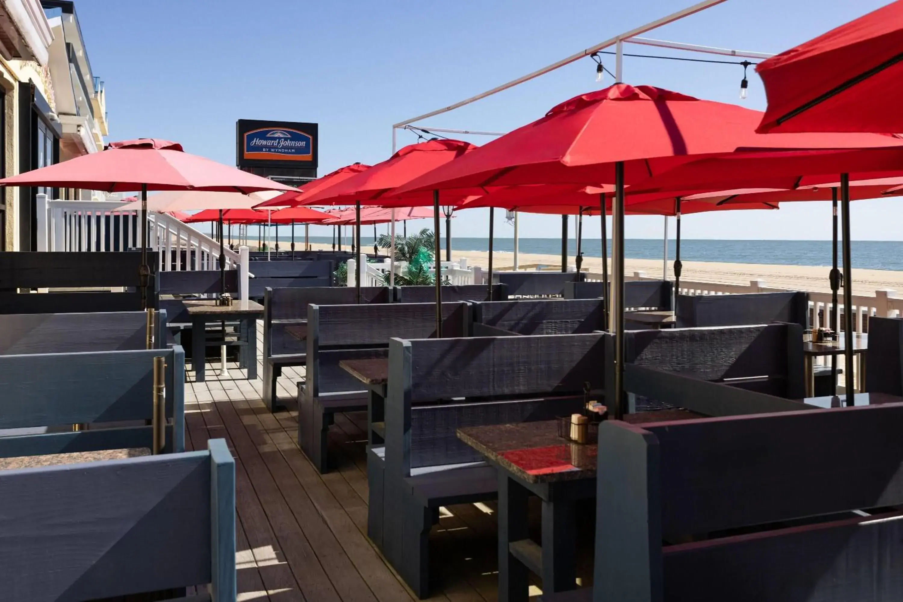 Restaurant/places to eat in Howard Johnson Plaza by Wyndham Ocean City Oceanfront Restaurant/places to eat in Howard Johnson Plaza by Wyndham Ocean City Oceanfront