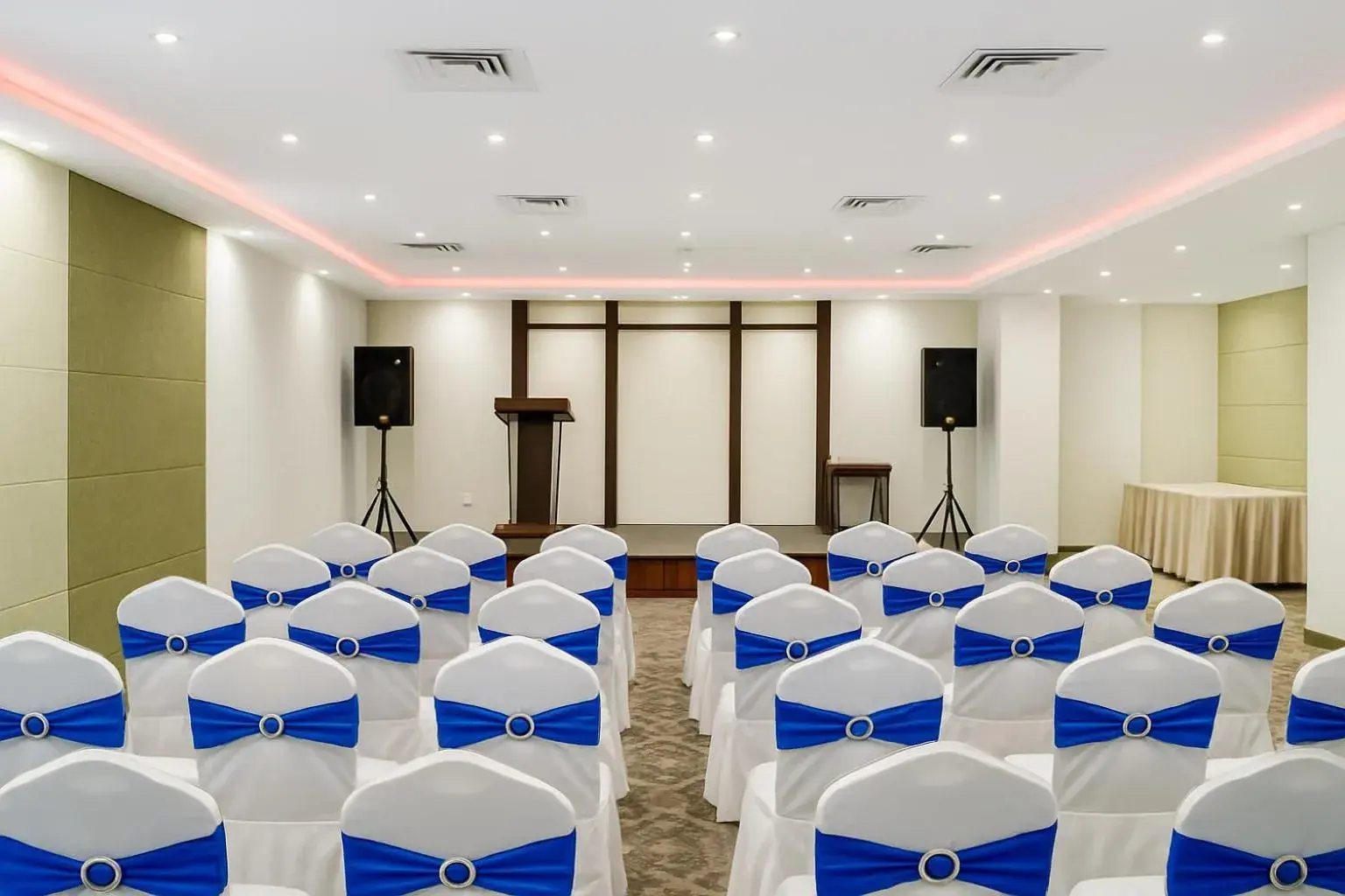 Meeting/conference room in Ruwi Hotel Apartments, Sharjah Meeting/conference room in Ruwi Hotel Apartments, Sharjah