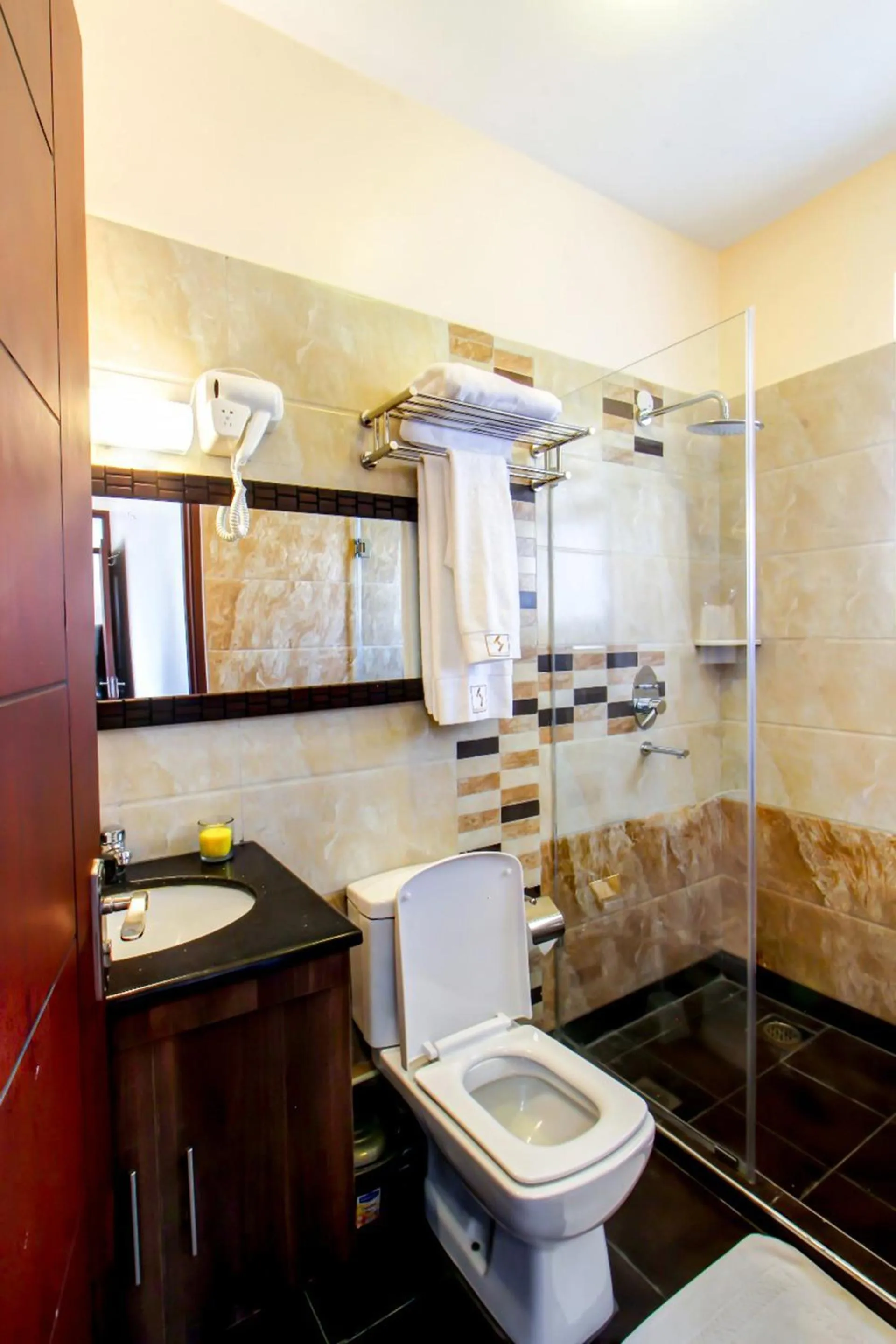 Shower in Highlands Suites Hotel Apartments