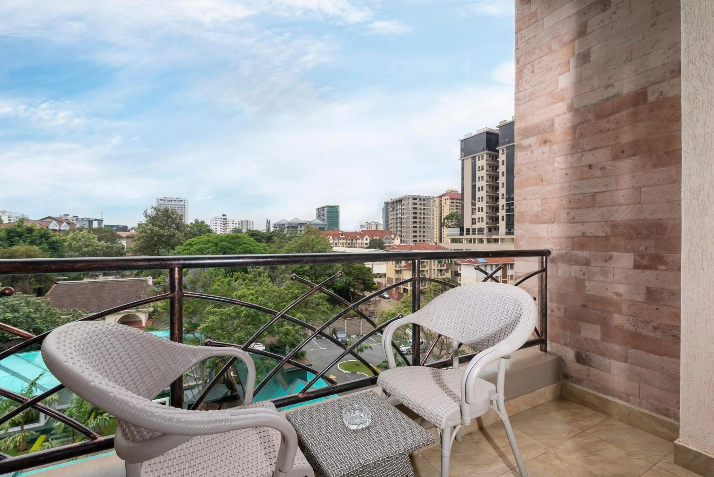 Balcony/Terrace in Highlands Suites Hotel Apartments