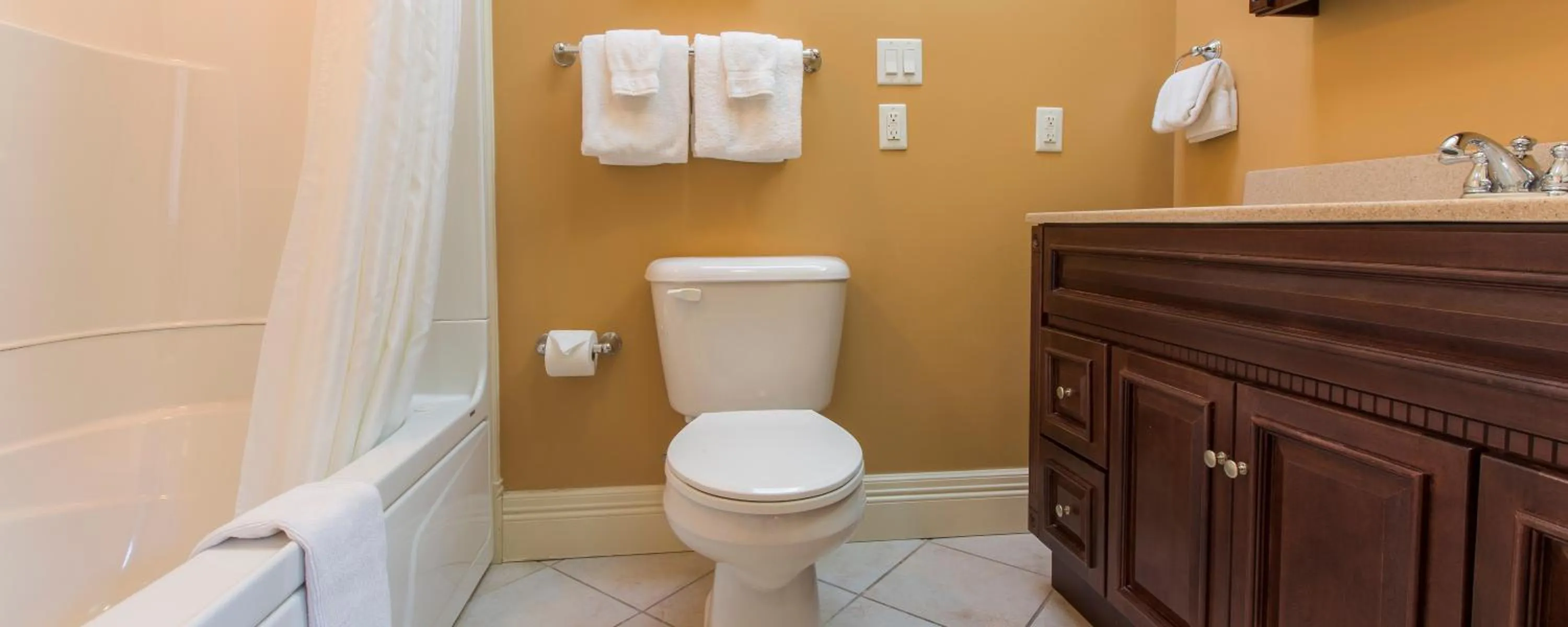Bathroom in Chipman Hill Suites - Union Street