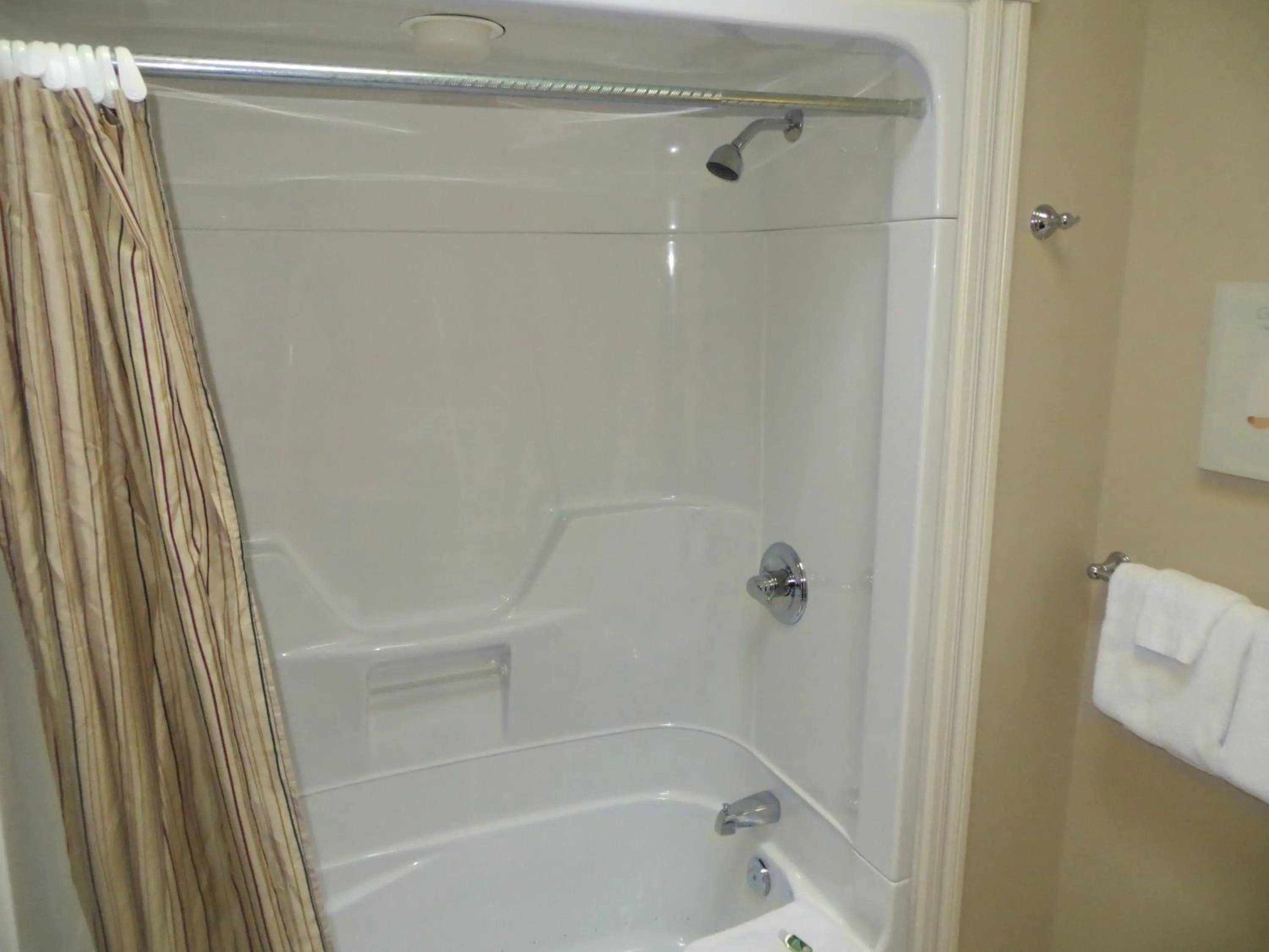 Bathroom in Chipman Hill Suites - Union Street
