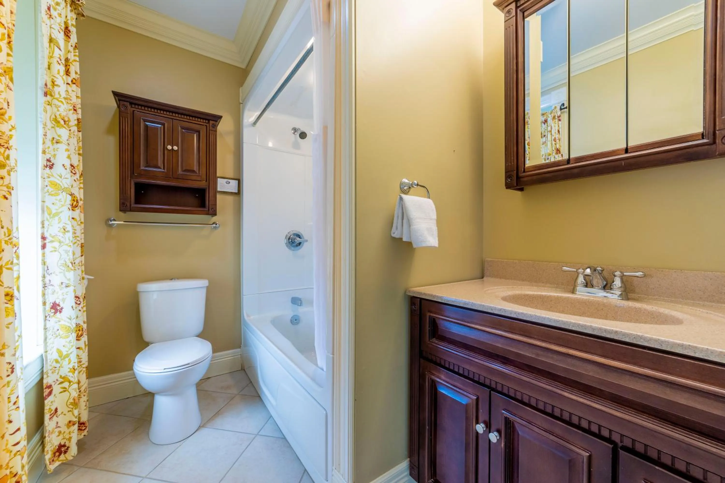 Bathroom in Chipman Hill Suites - Union Street