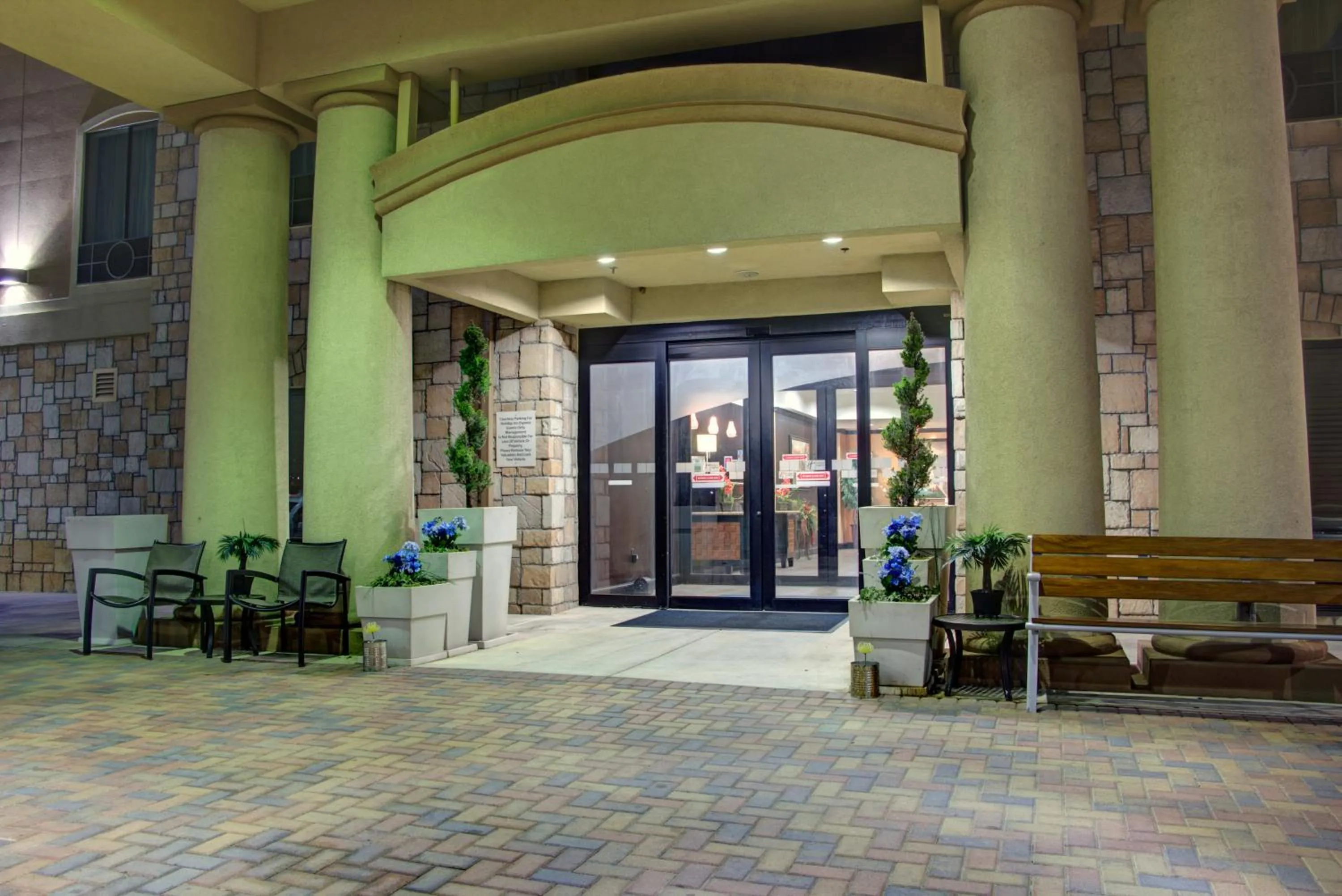 Property building in Holiday Inn Express Hotel & Suites Paris by IHG