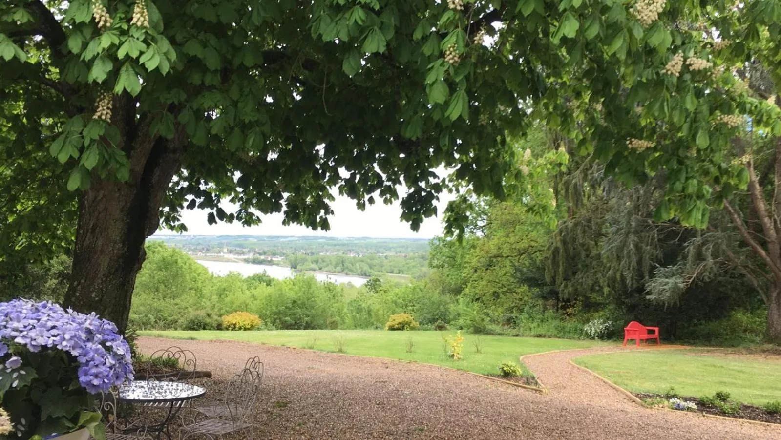 Garden in Manoir la Rumillette