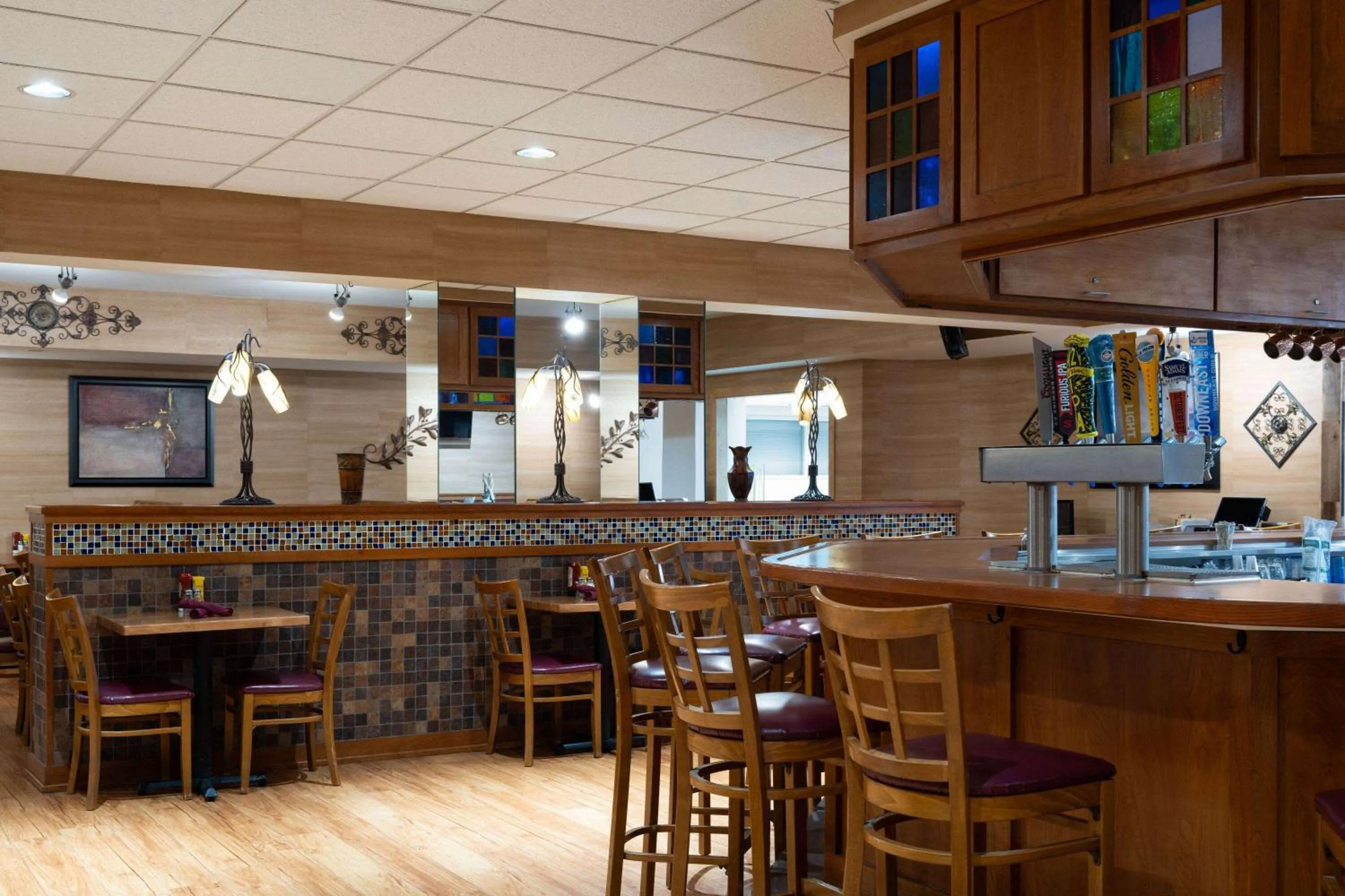 Restaurant/places to eat in Wyndham Garden Otsego-Minneapolis