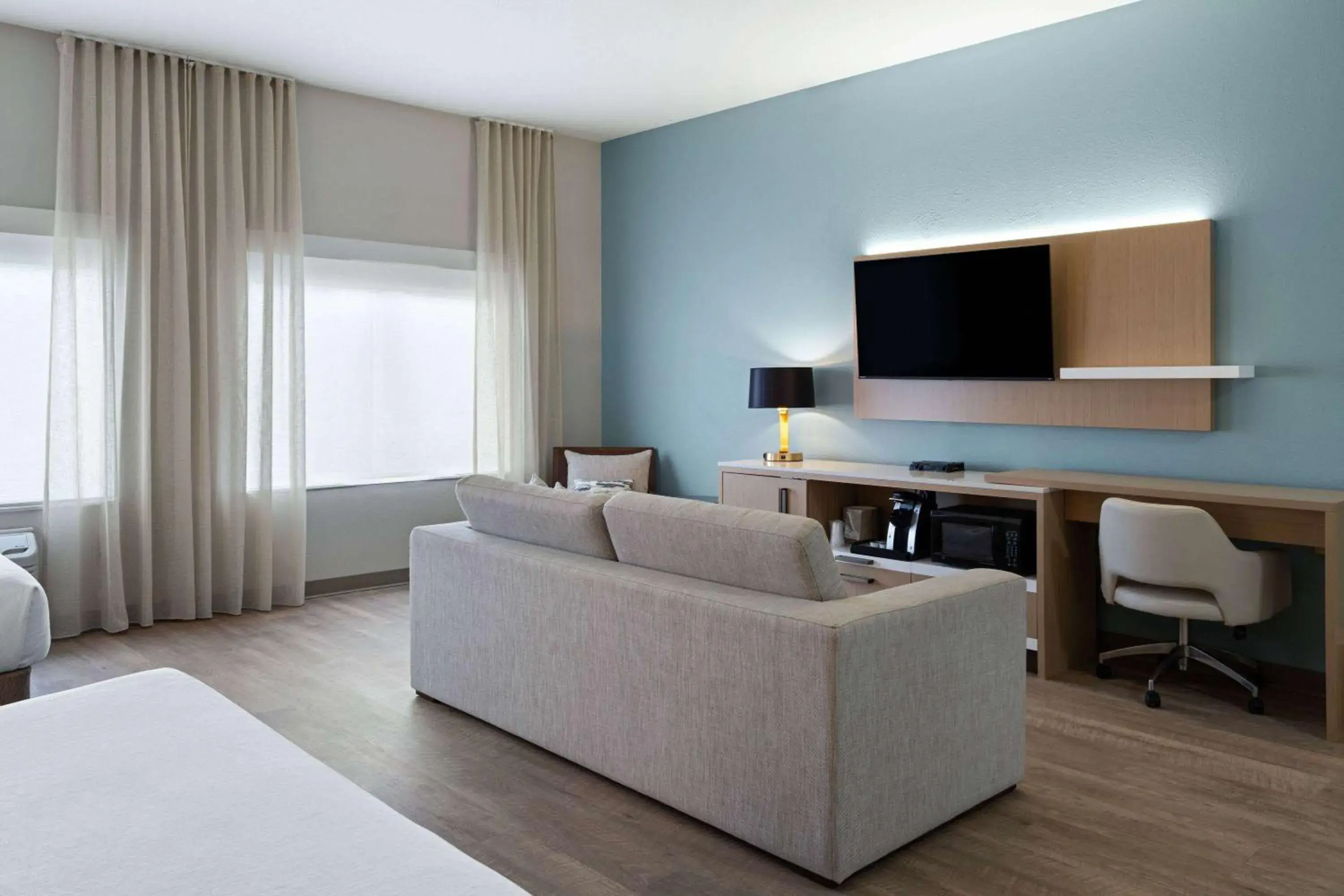 Queen Room with Two Queen Beds and Bath Tub - Mobility Accessible/Non-Smoking in Wyndham Garden Otsego-Minneapolis Queen Room with Two Queen Beds and Bath Tub - Mobility Accessible/Non-Smoking in Wyndham Garden Otsego-Minneapolis