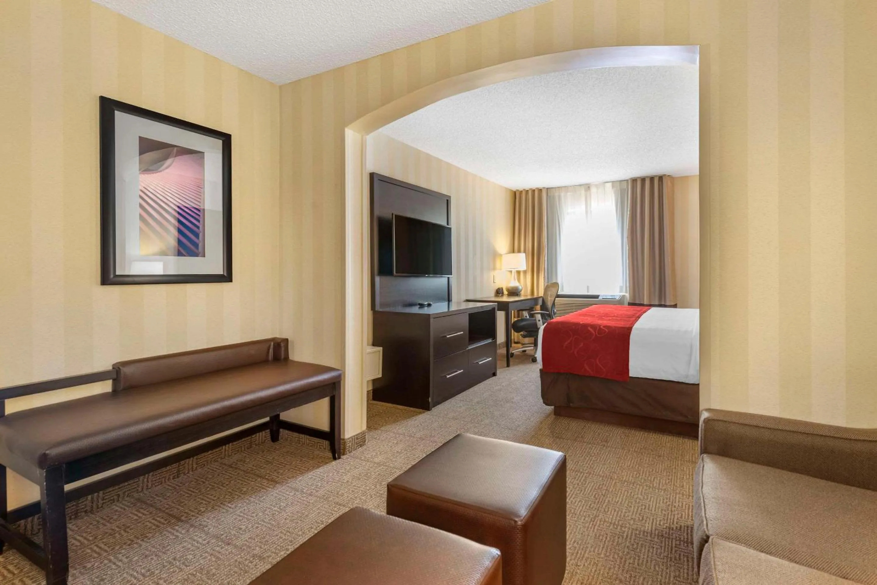 Bedroom, Bed in Comfort Suites Highlands Ranch Denver Tech Center Area