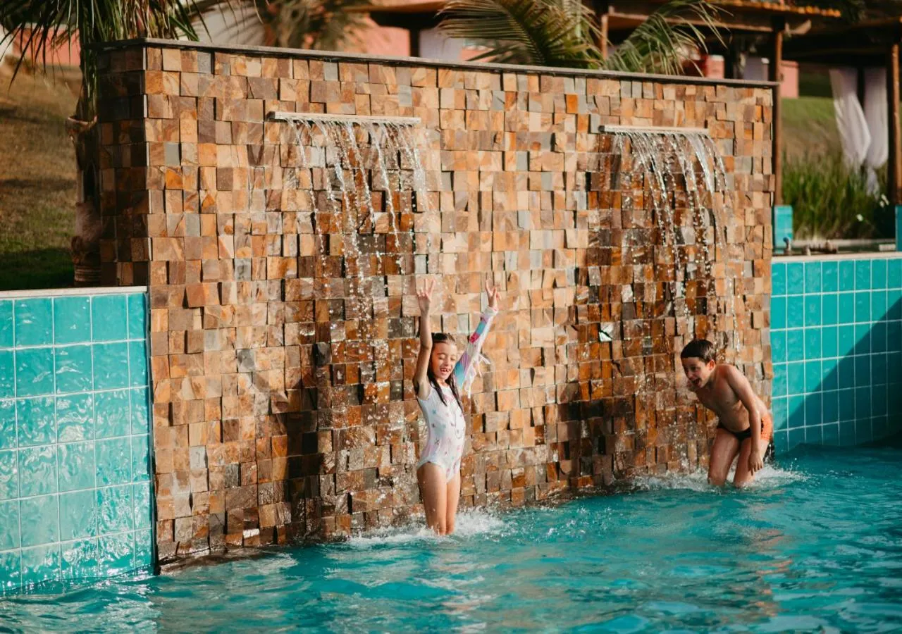 People in Hotel Chalé Capitólio