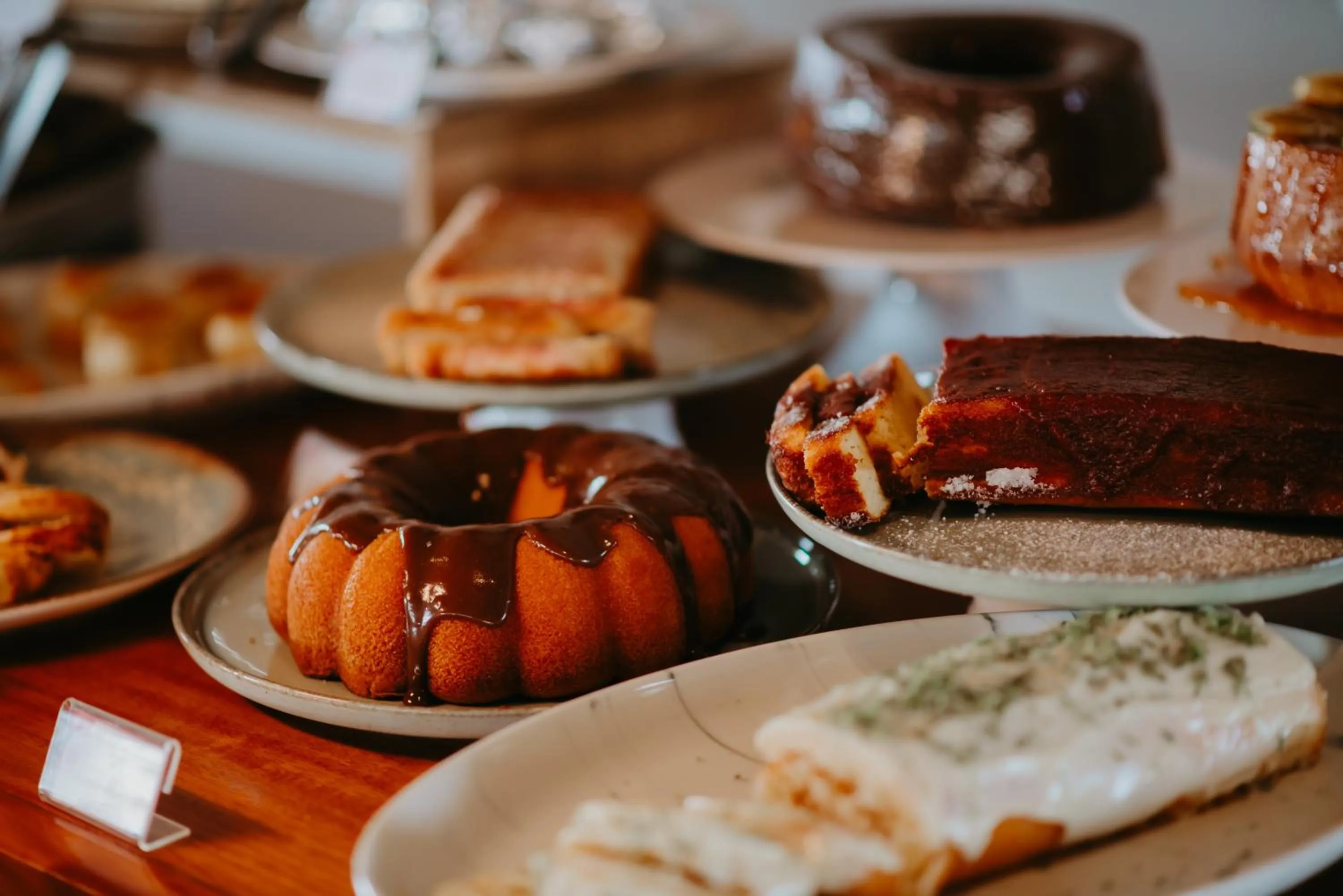 Buffet breakfast in Hotel Chalé Capitólio