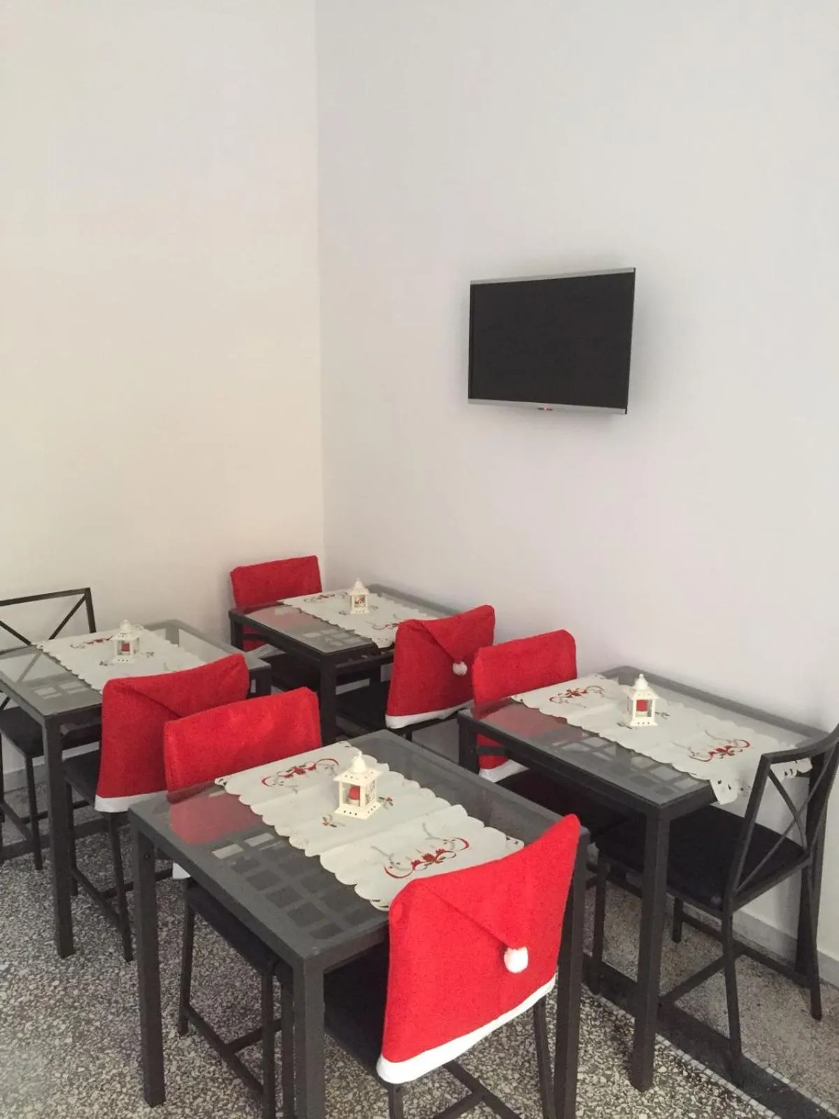 Dining area in MB95 - Mezzocannone Luxurious Bed&Breakfast