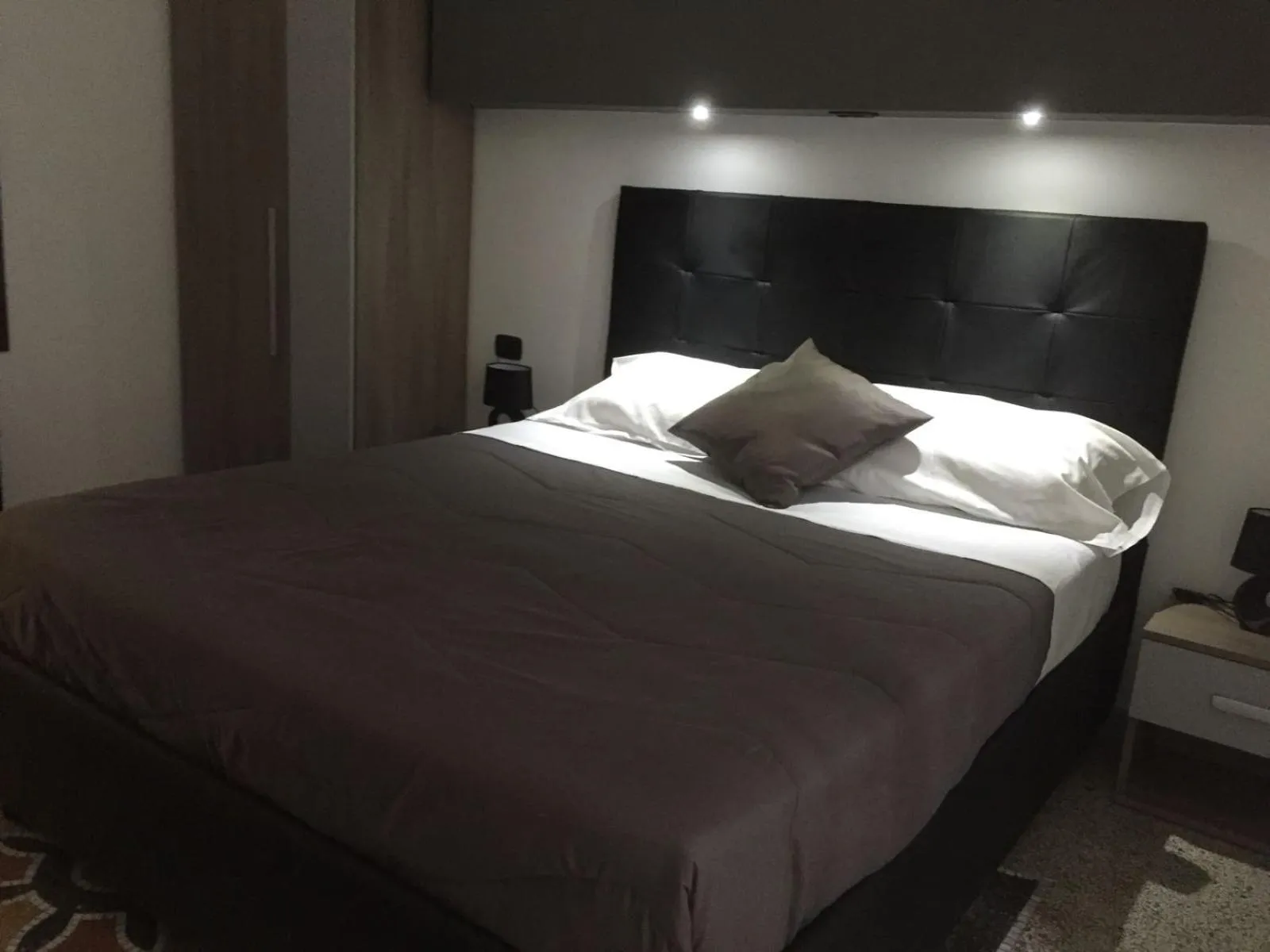 Bed in MB95 - Mezzocannone Luxurious Bed&Breakfast