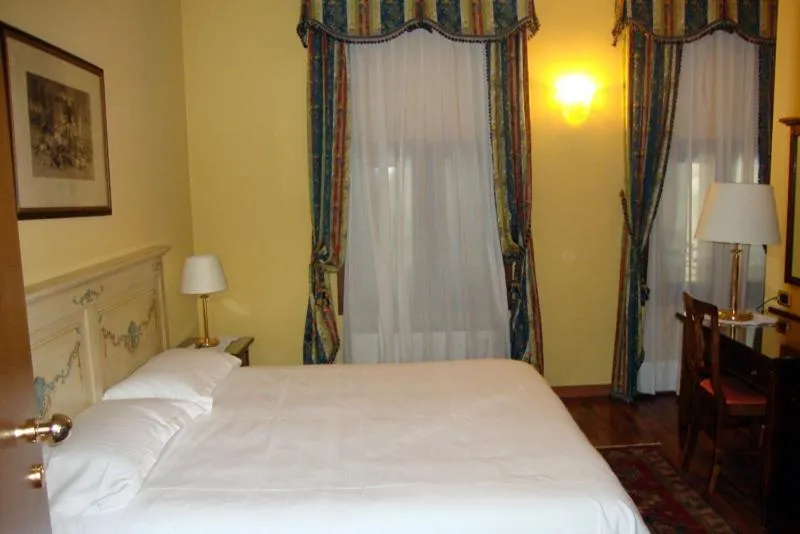 Photo of the whole room, Bed in Hotel La Loggia