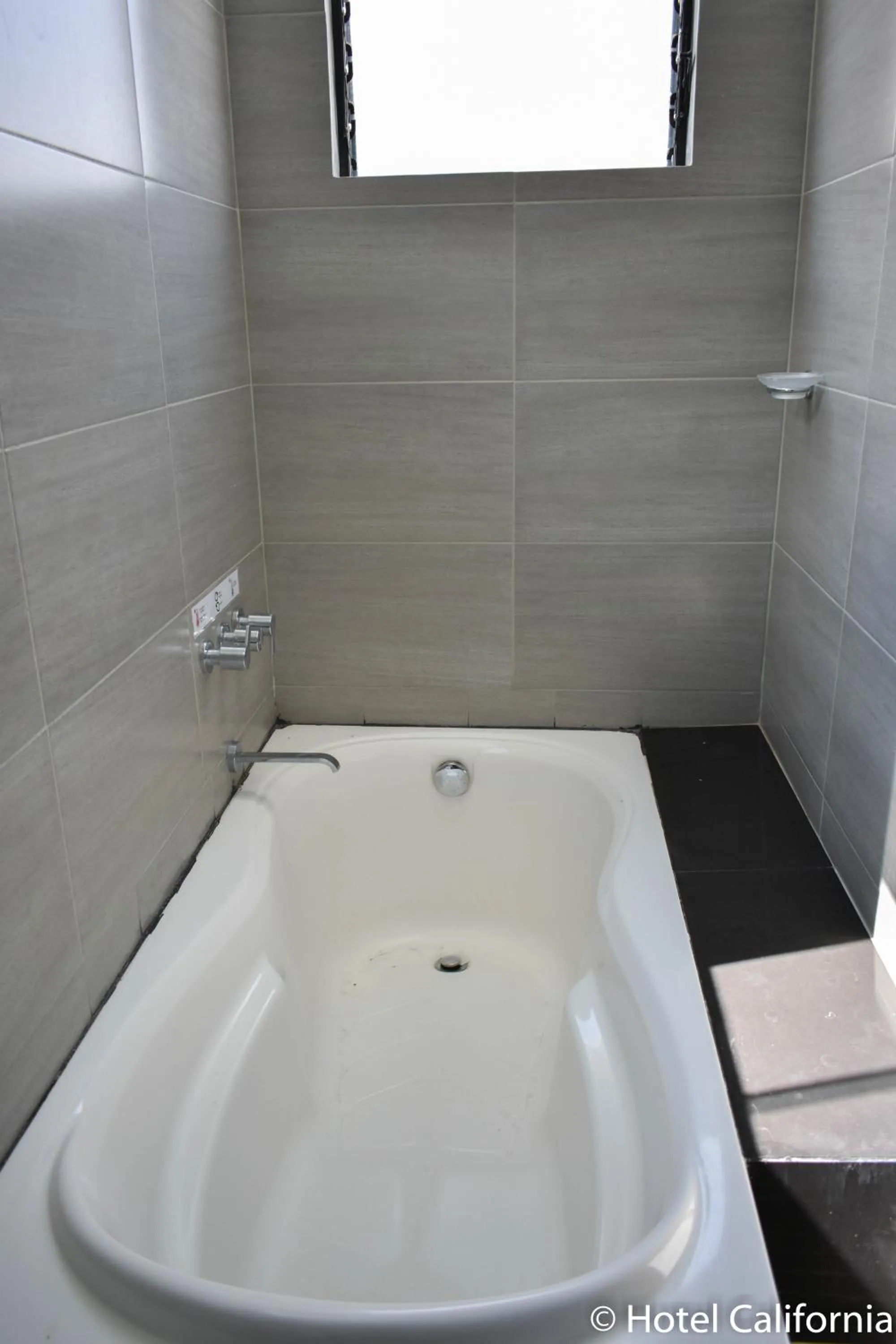 Bathroom in Hotel California Calca