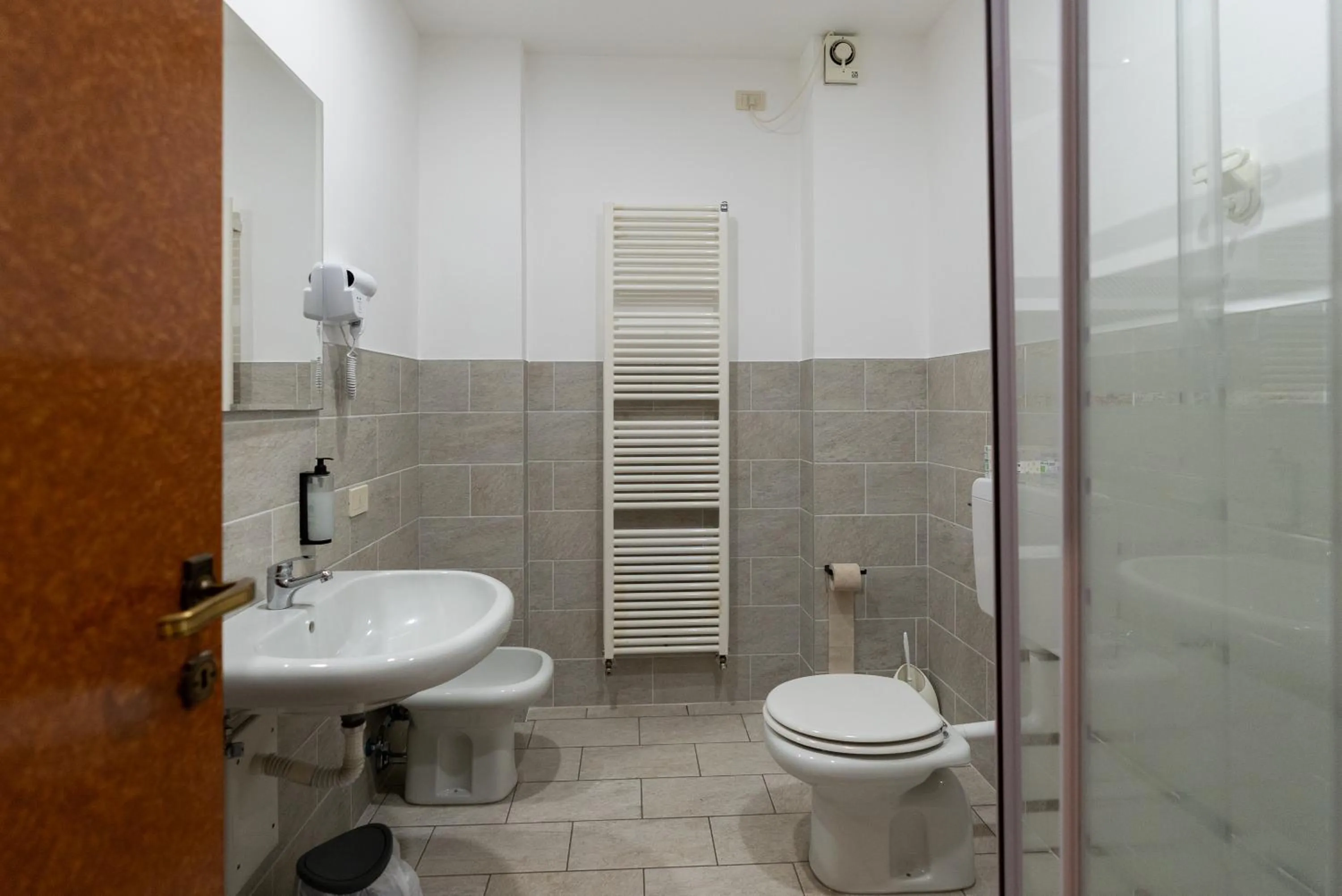 Shower in Residence Rosa