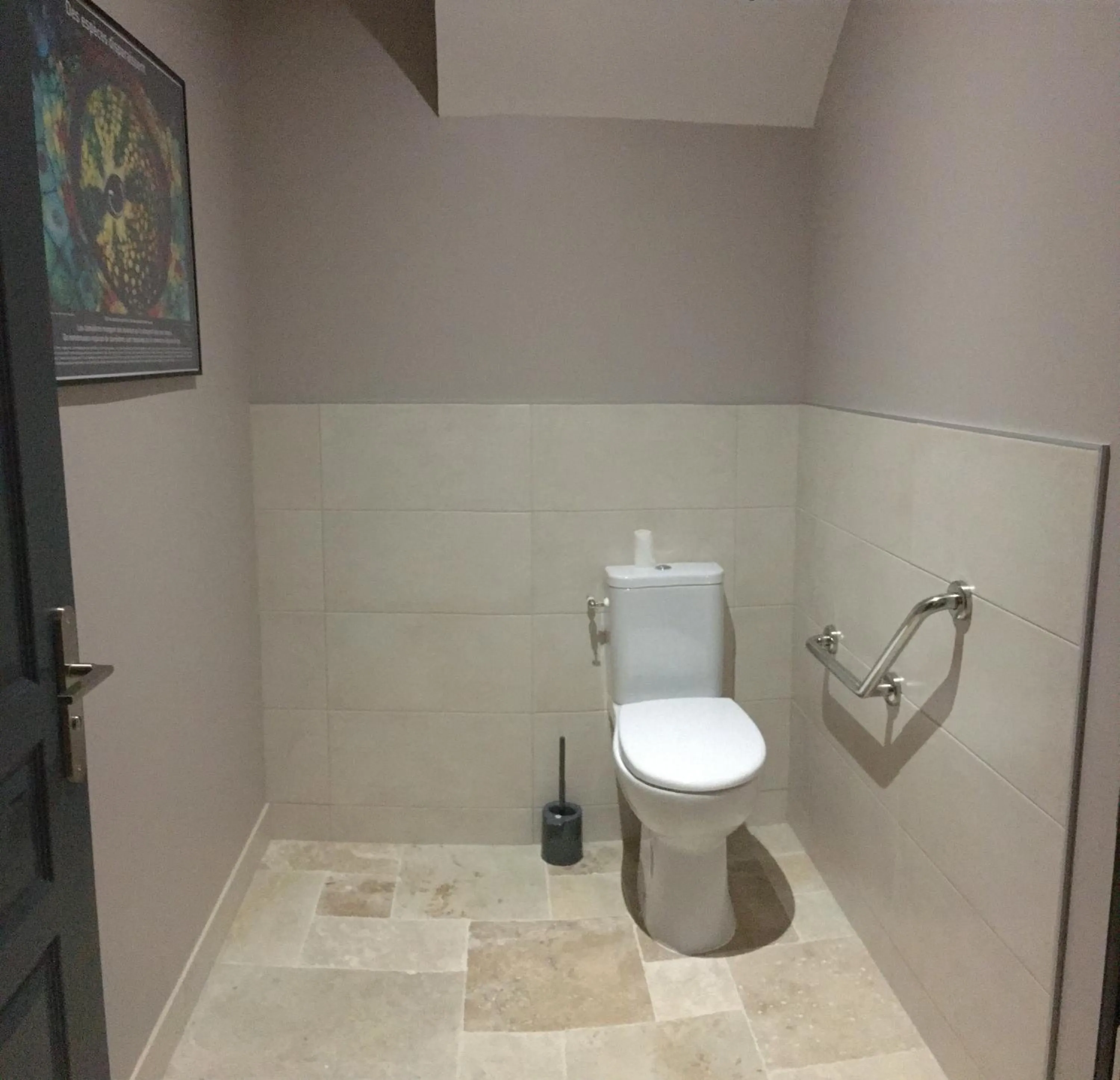 Toilet in Demeure des Pothières