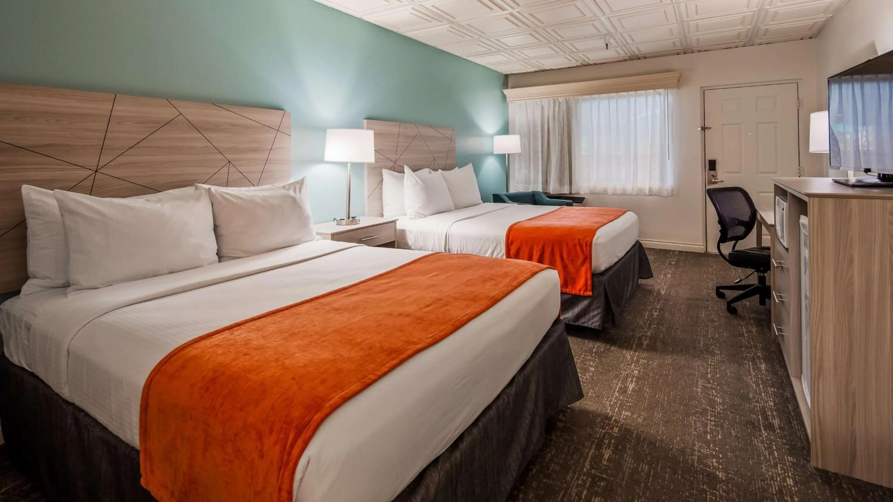 Bedroom, Bed in Best Western Inn Tooele