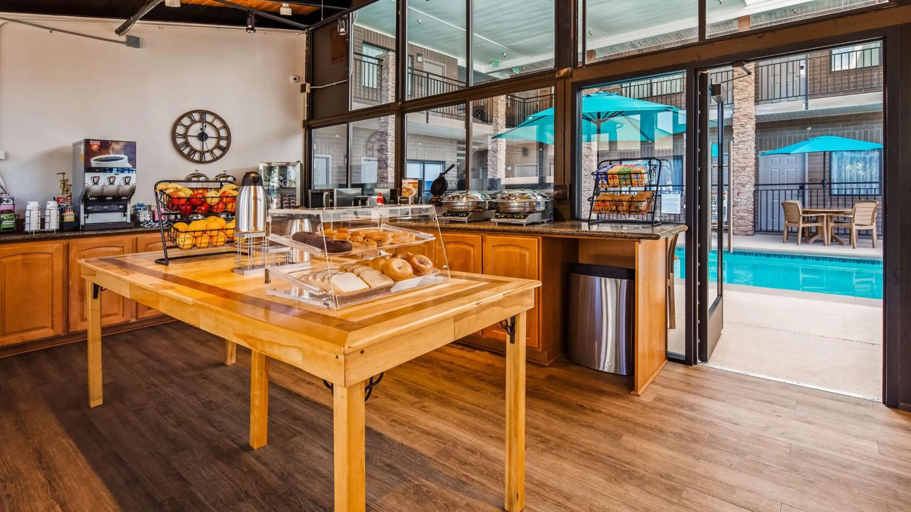 Breakfast in Best Western Inn Tooele