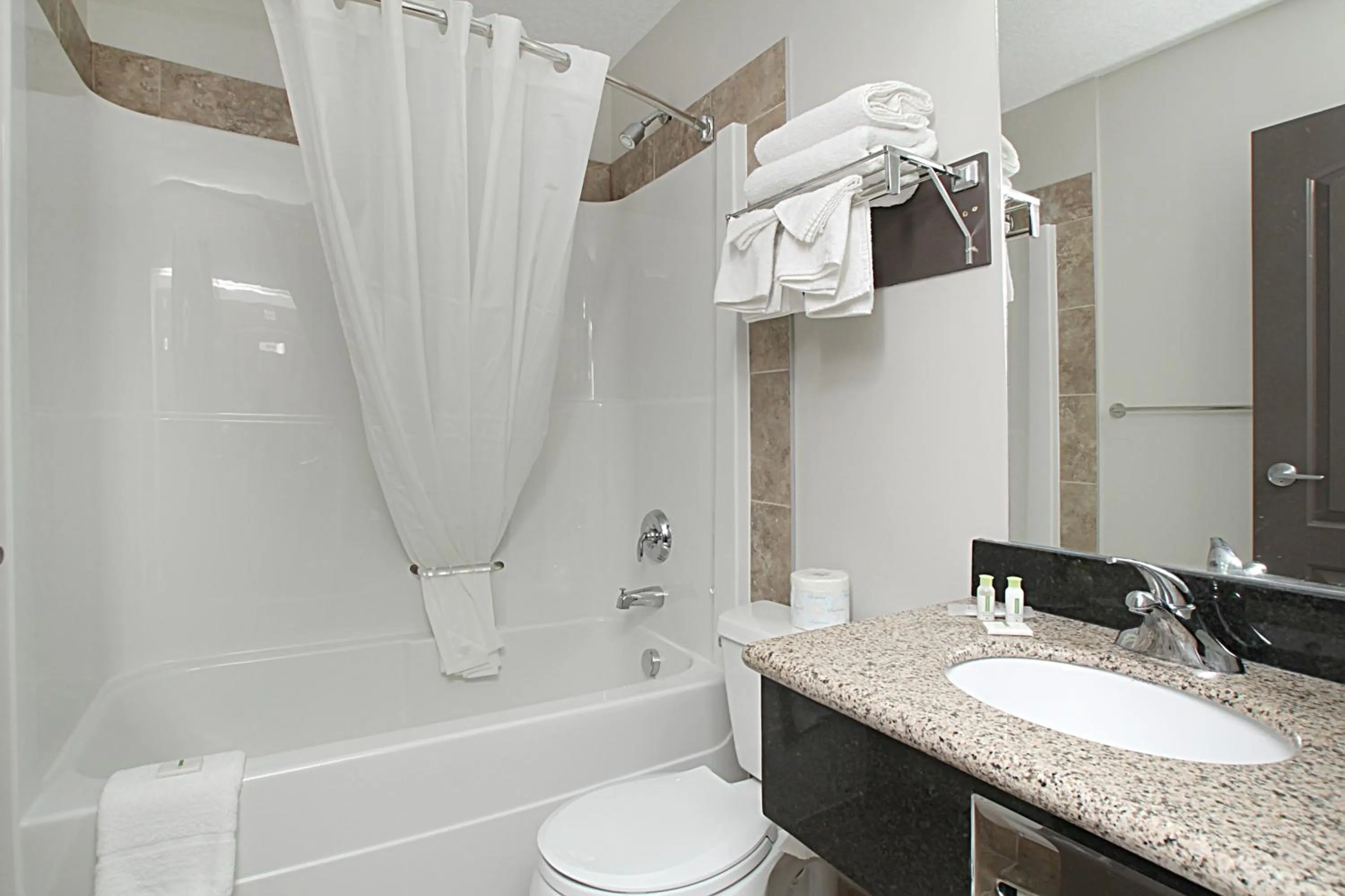 Bathroom in Travelodge by Wyndham Wetaskiwin