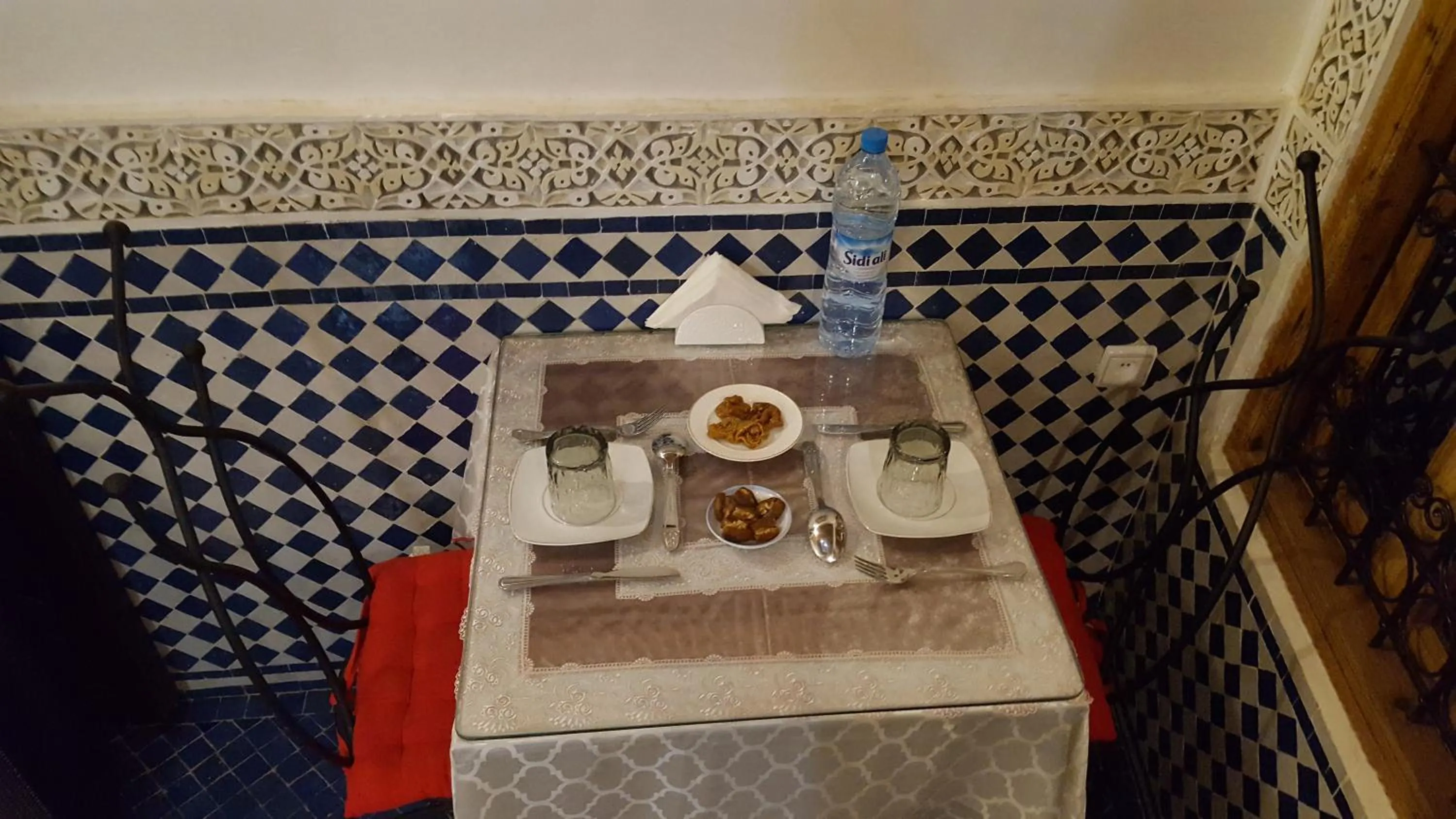 Dining area in Dar Nour Fes
