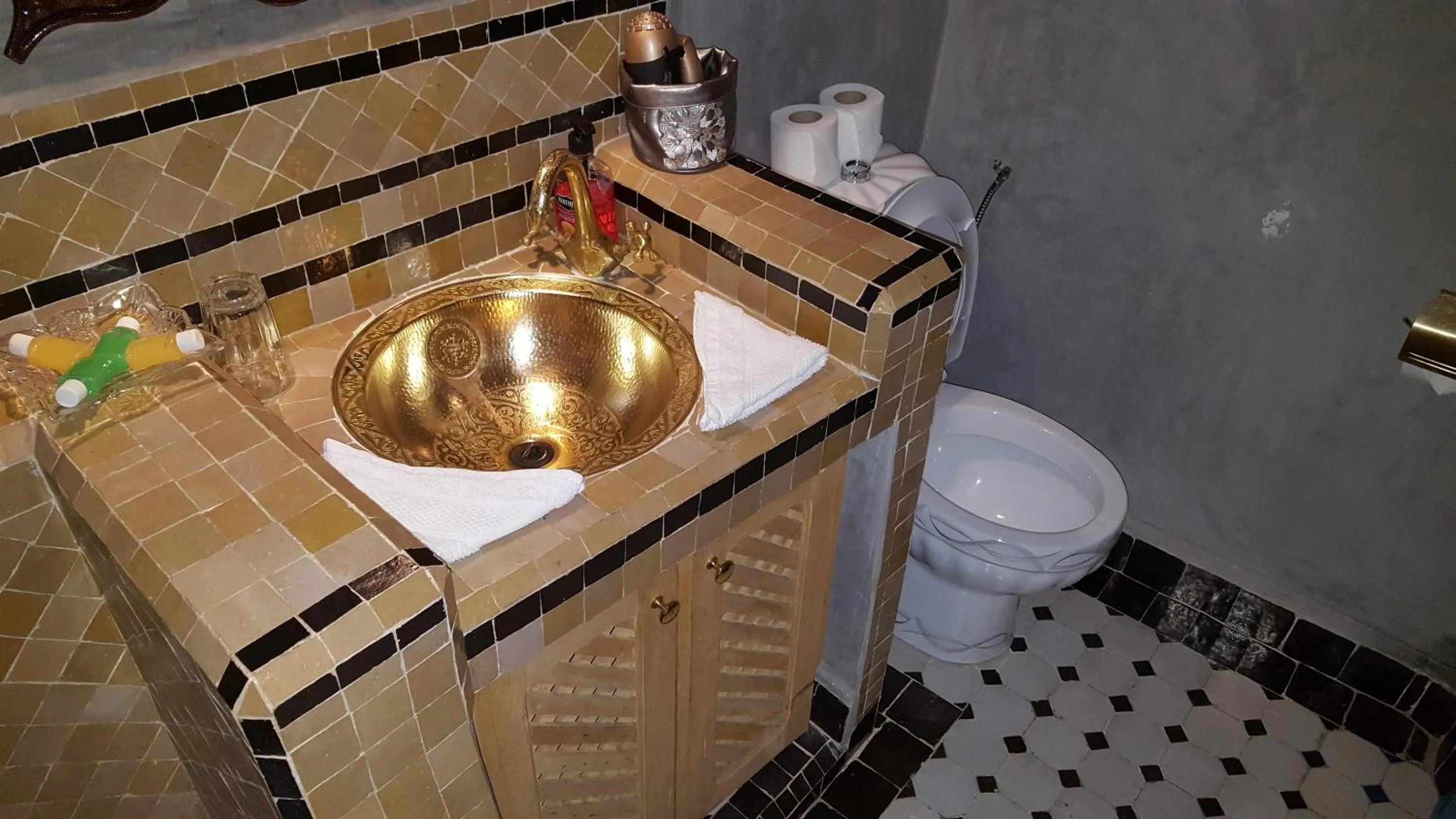 Staff in Dar Nour Fes