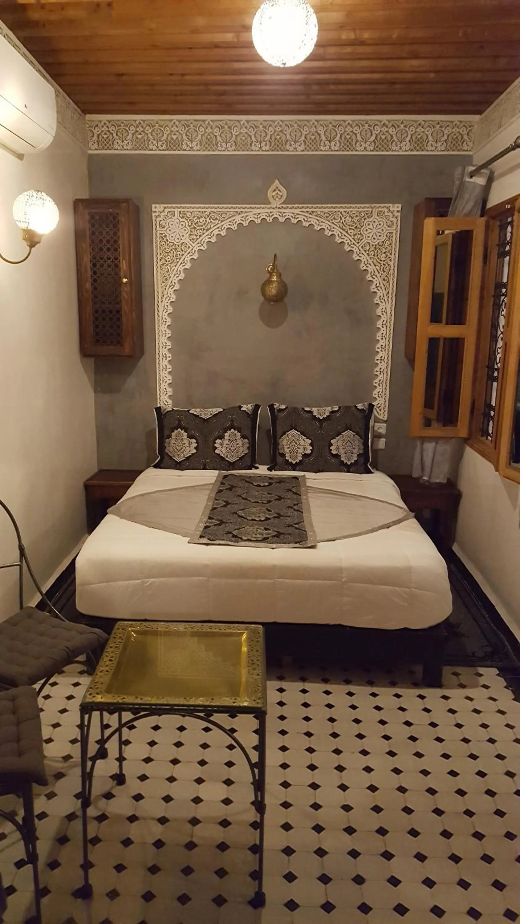 Staff in Dar Nour Fes