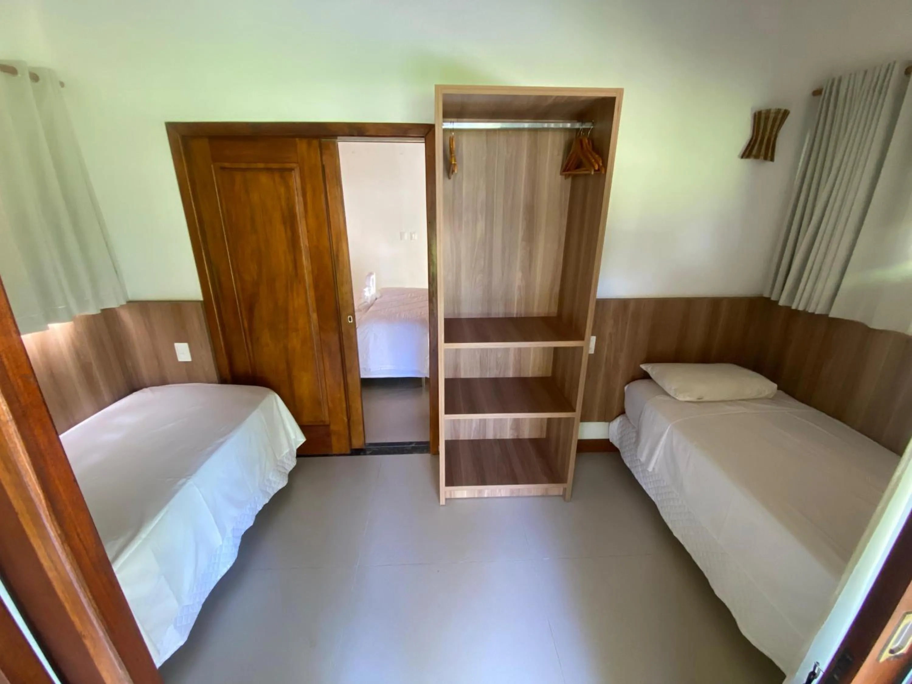 Photo of the whole room, Bed in Pousada Porto da Barra