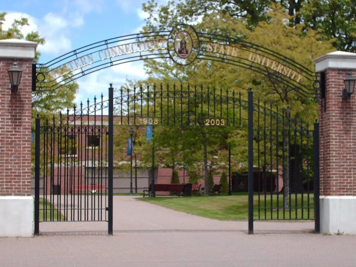Facade/entrance in Maron Hotel & Suites Facade/entrance in Maron Hotel & Suites