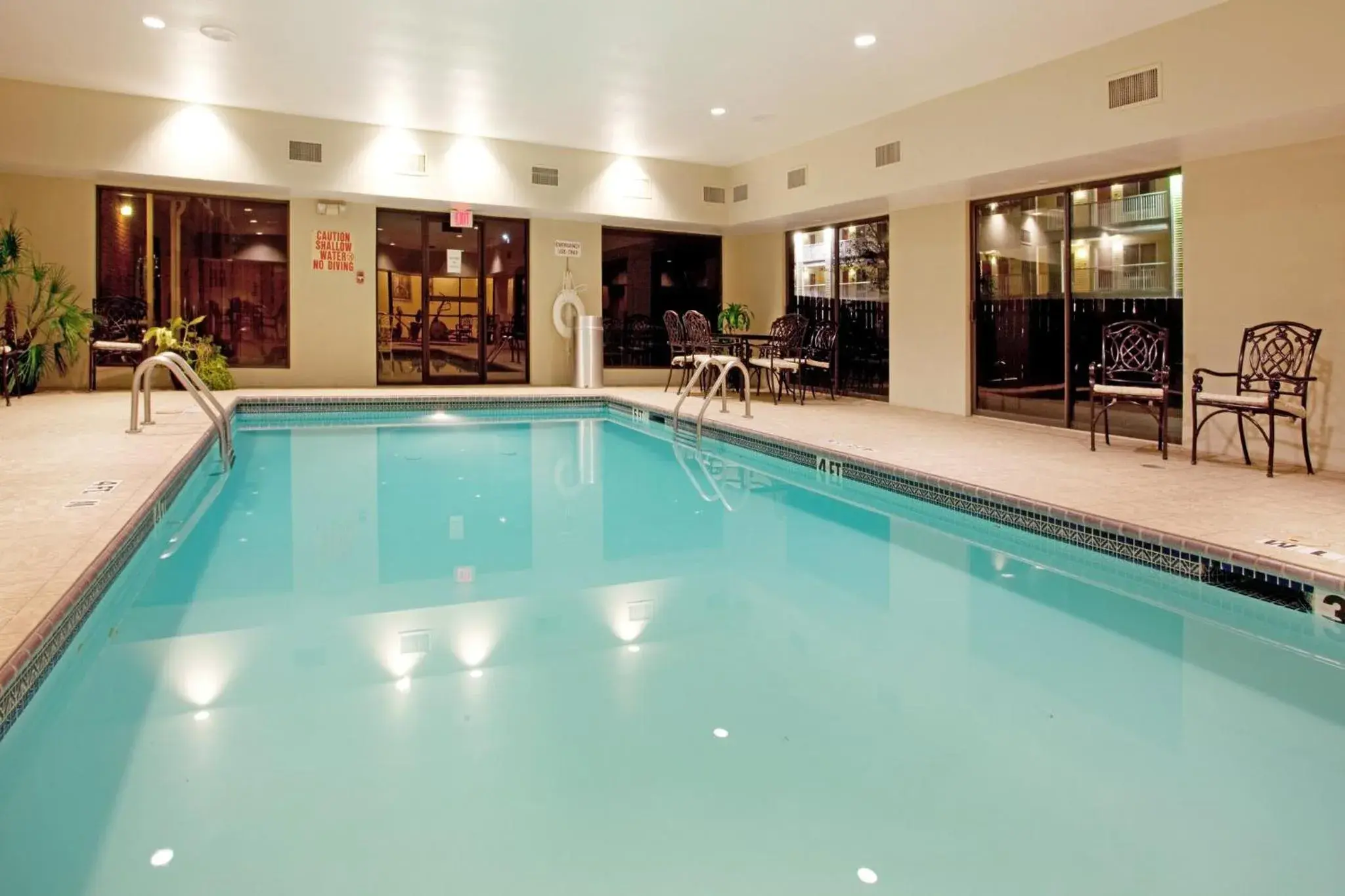 Swimming pool in Holiday Inn Express & Suites Sulphur - Lake Charles by IHG Swimming pool in Holiday Inn Express & Suites Sulphur - Lake Charles by IHG