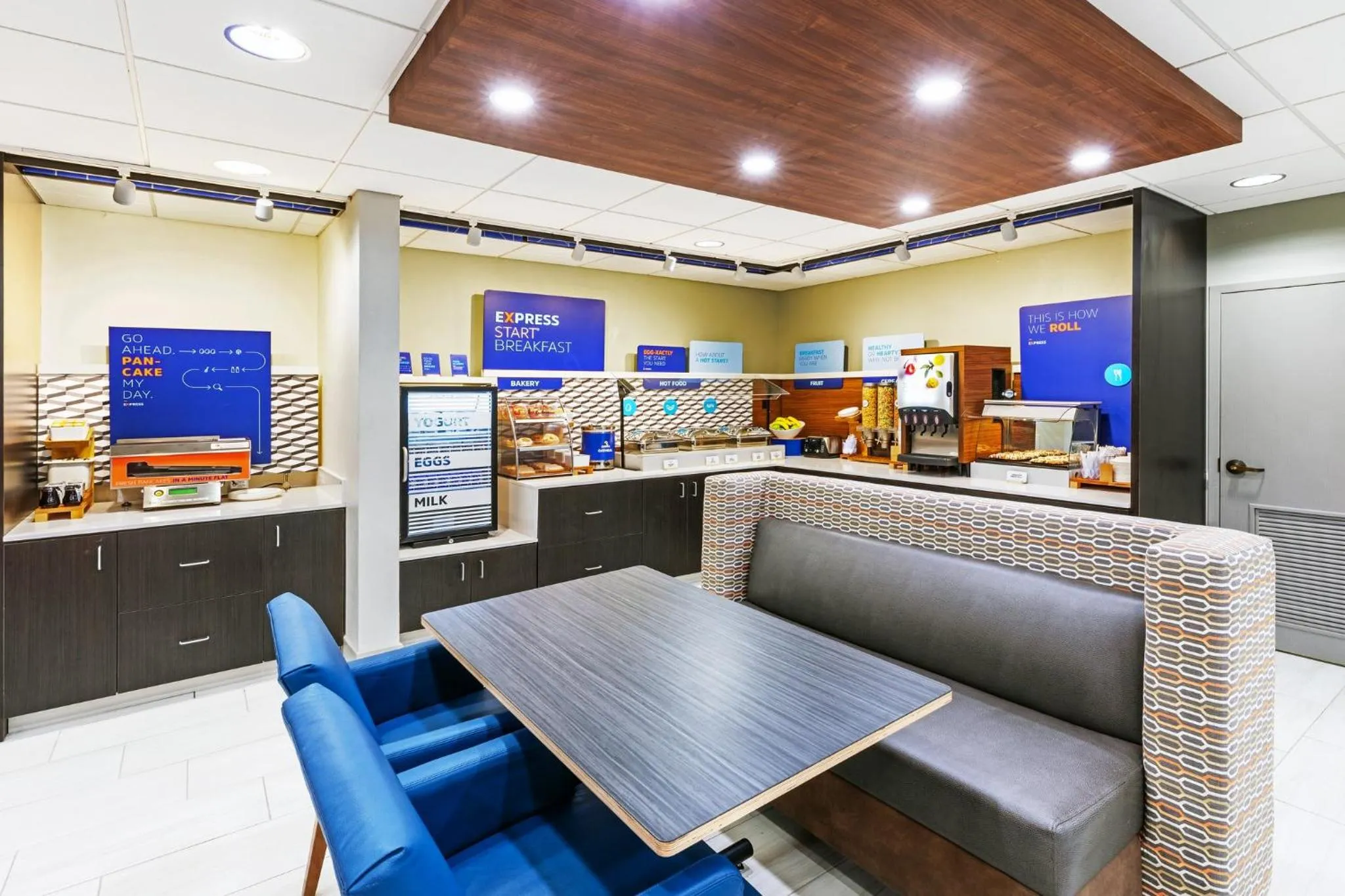 Breakfast in Holiday Inn Express & Suites Sulphur - Lake Charles by IHG