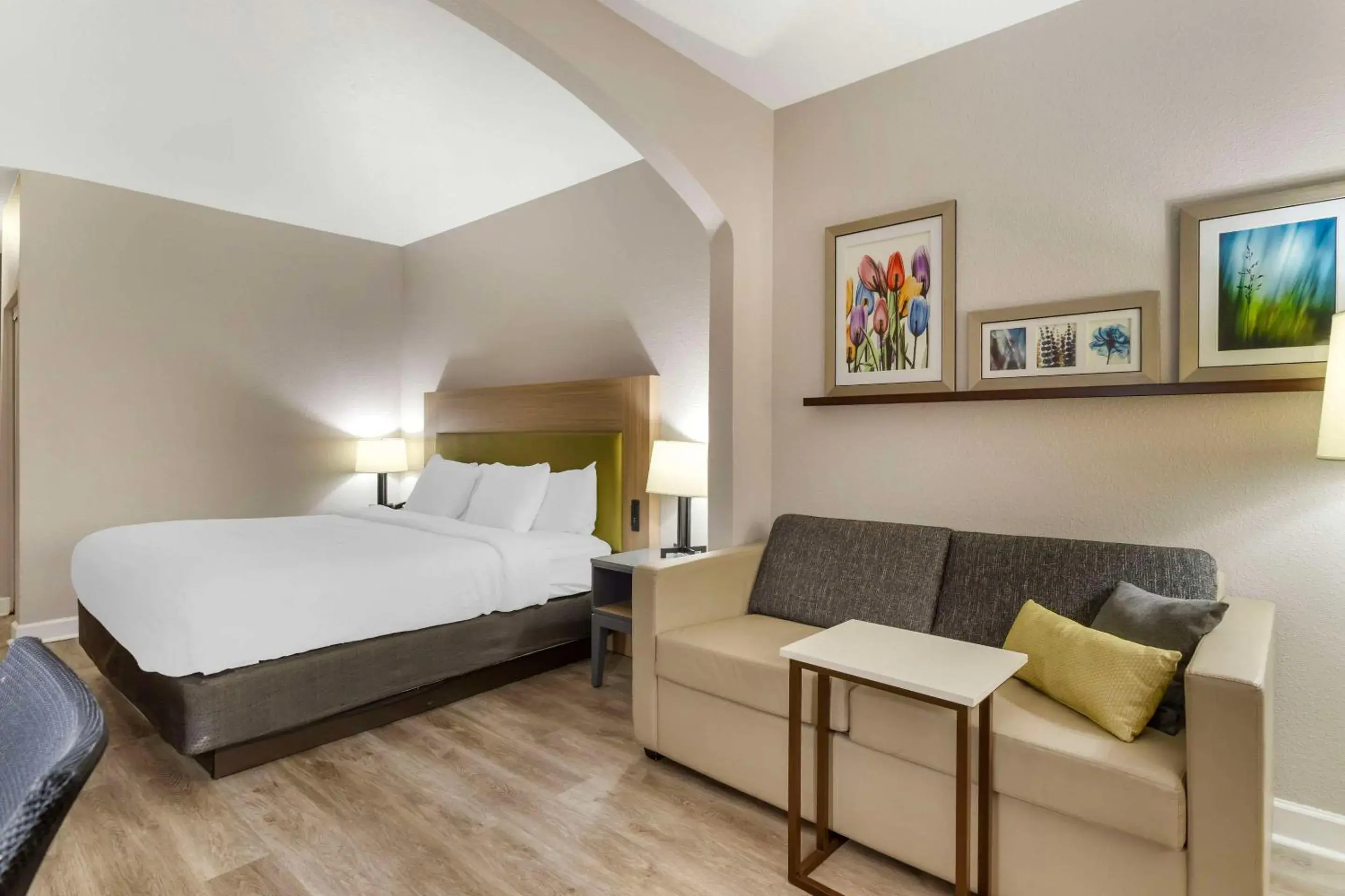 One Room Suite with Two Queen Beds and Sofa bed - Disability Access/Non Smoking in Comfort Suites Shenandoah-The Woodlands One Room Suite with Two Queen Beds and Sofa bed - Disability Access/Non Smoking in Comfort Suites Shenandoah-The Woodlands