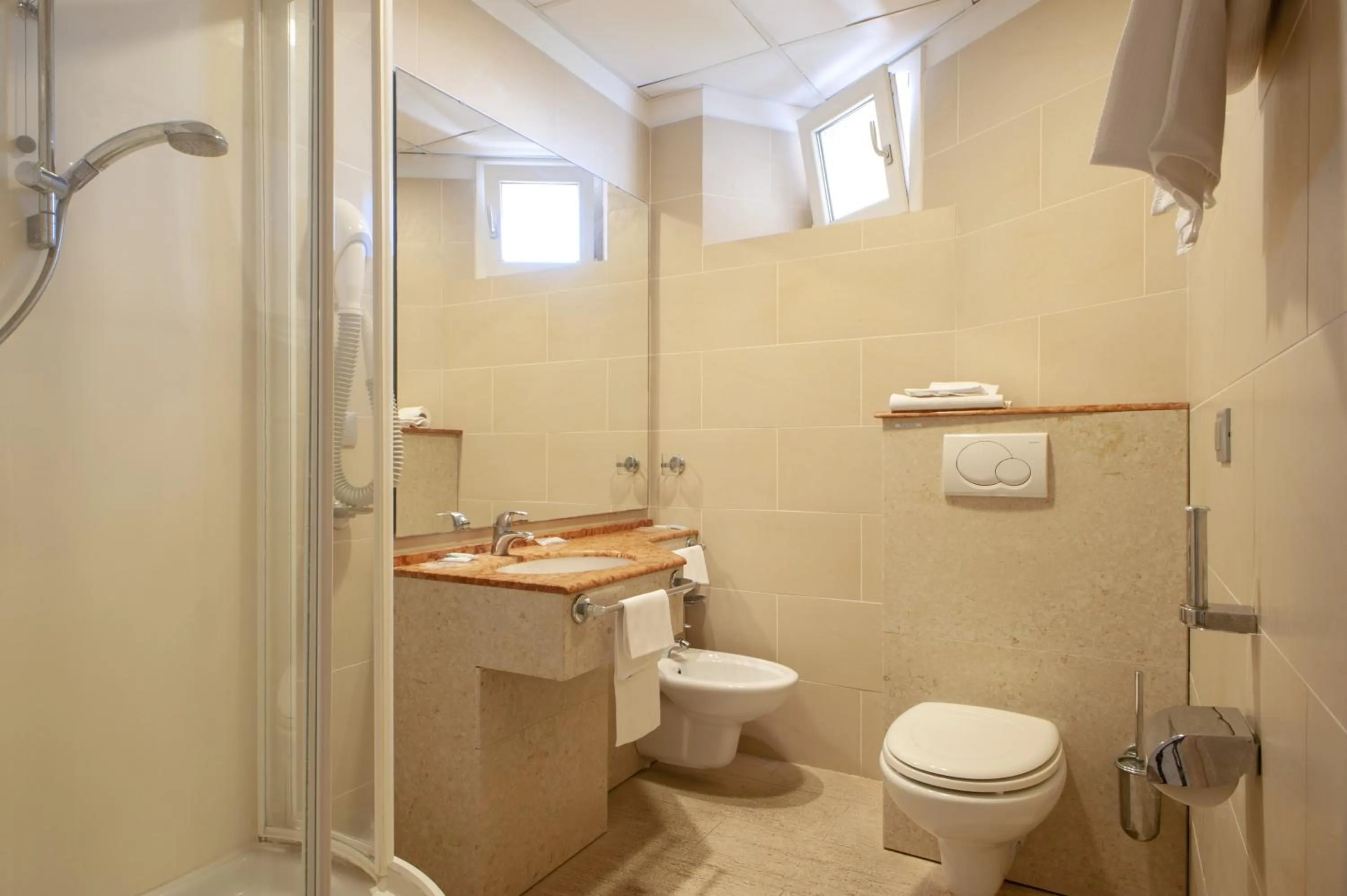 Bathroom in Residence Villa Lo Scoglietto