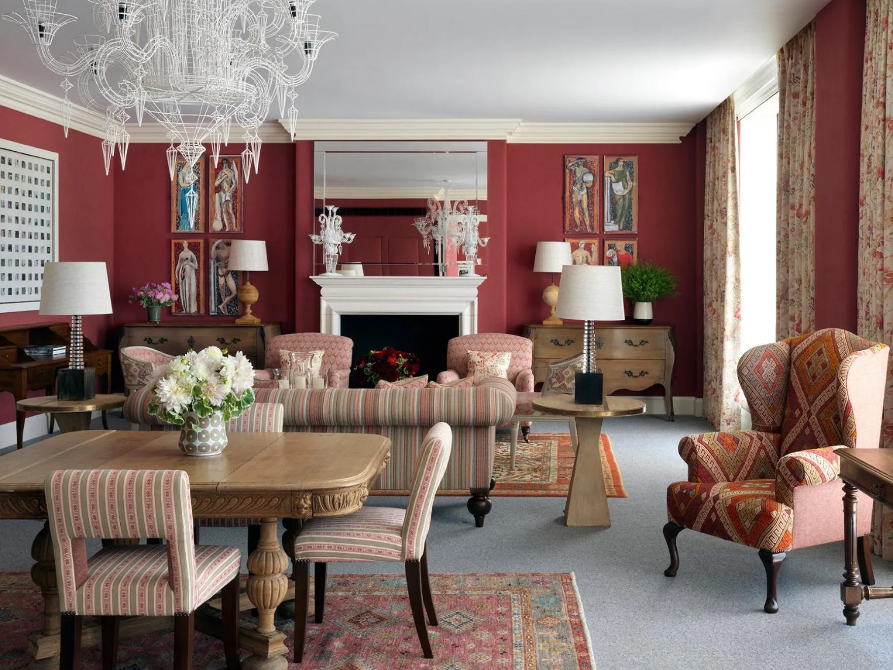 Living room in Crosby Street Hotel