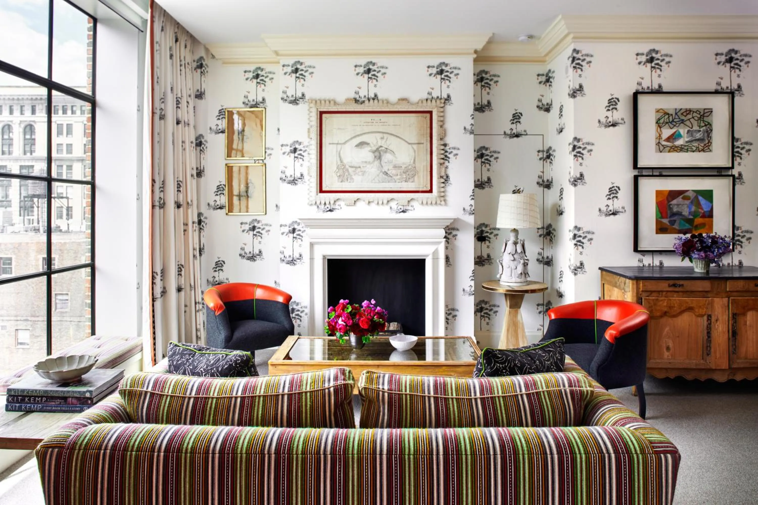 Living room in Crosby Street Hotel