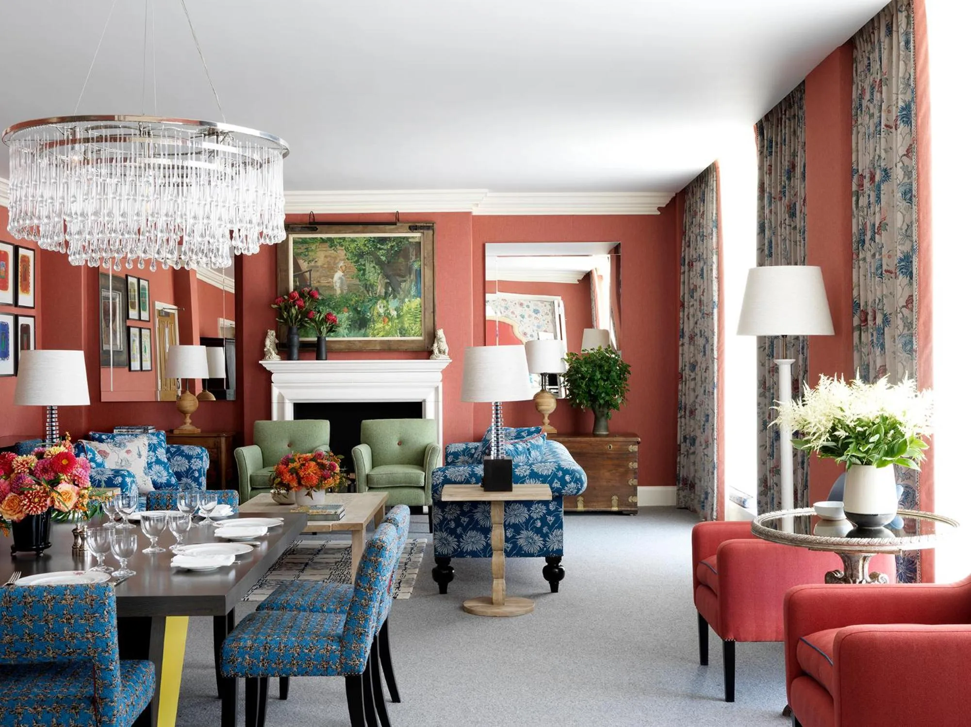 Living room in Crosby Street Hotel