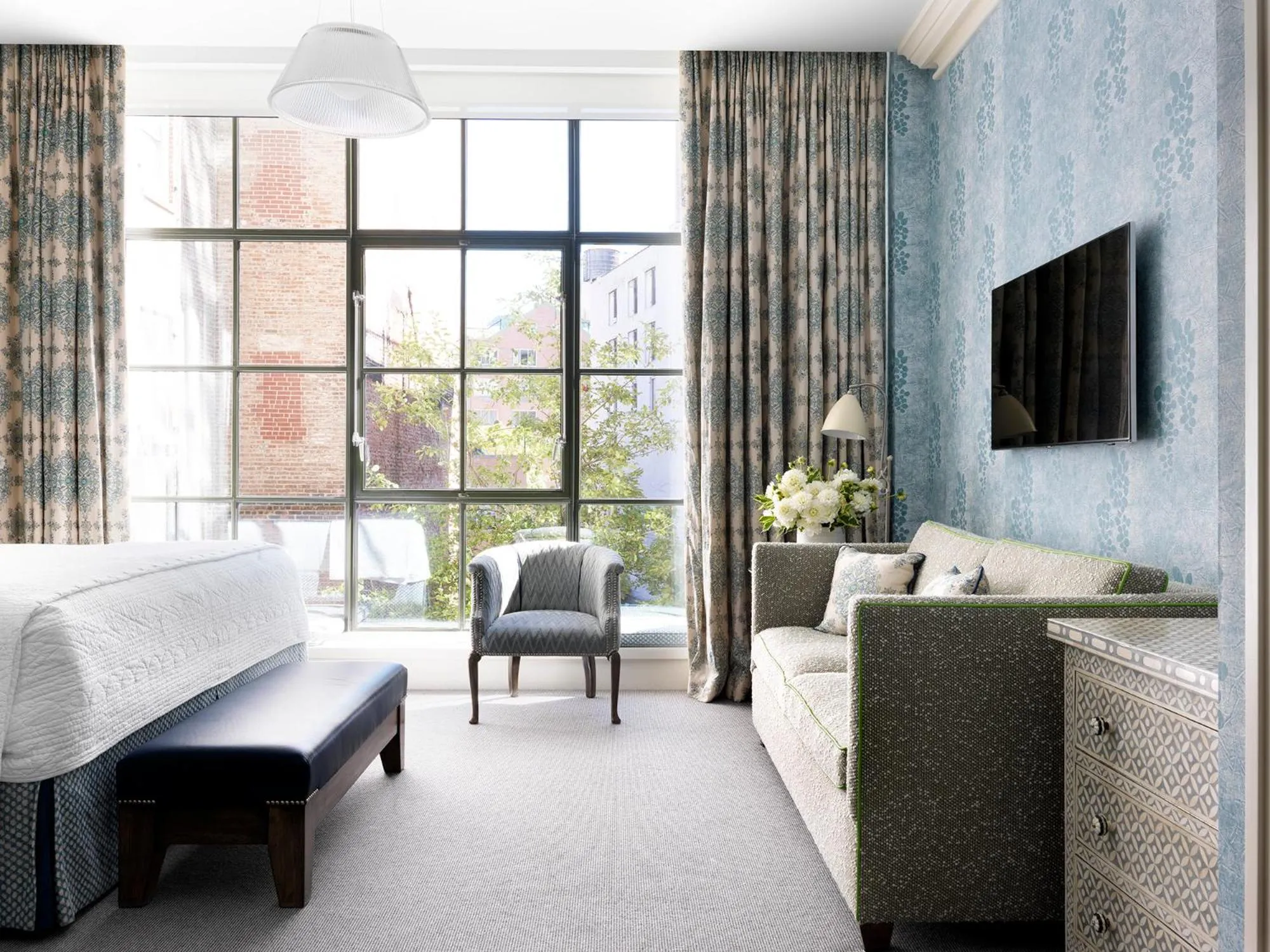 Bedroom, Bed in Crosby Street Hotel