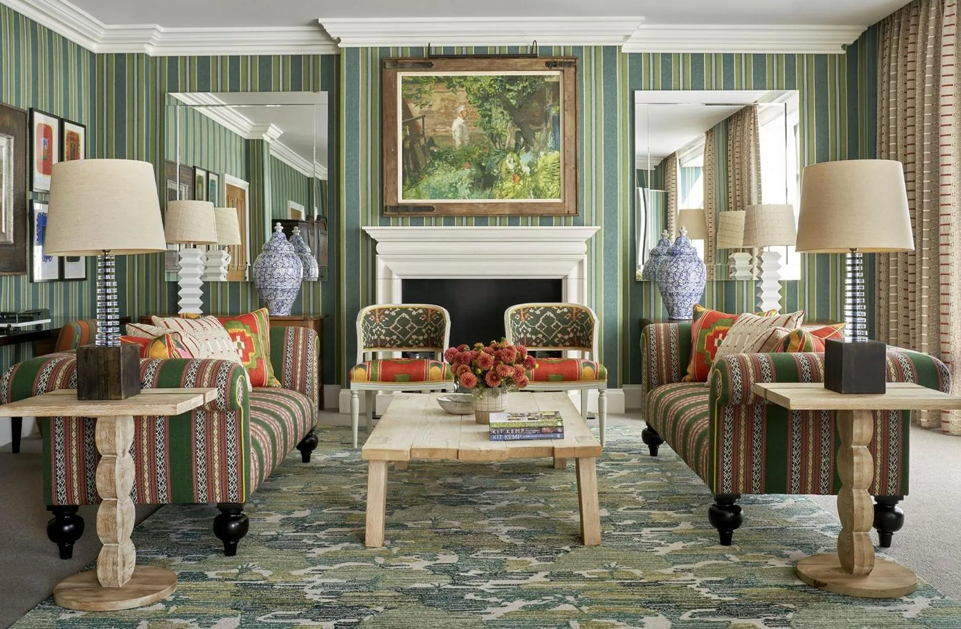 Living room in Crosby Street Hotel