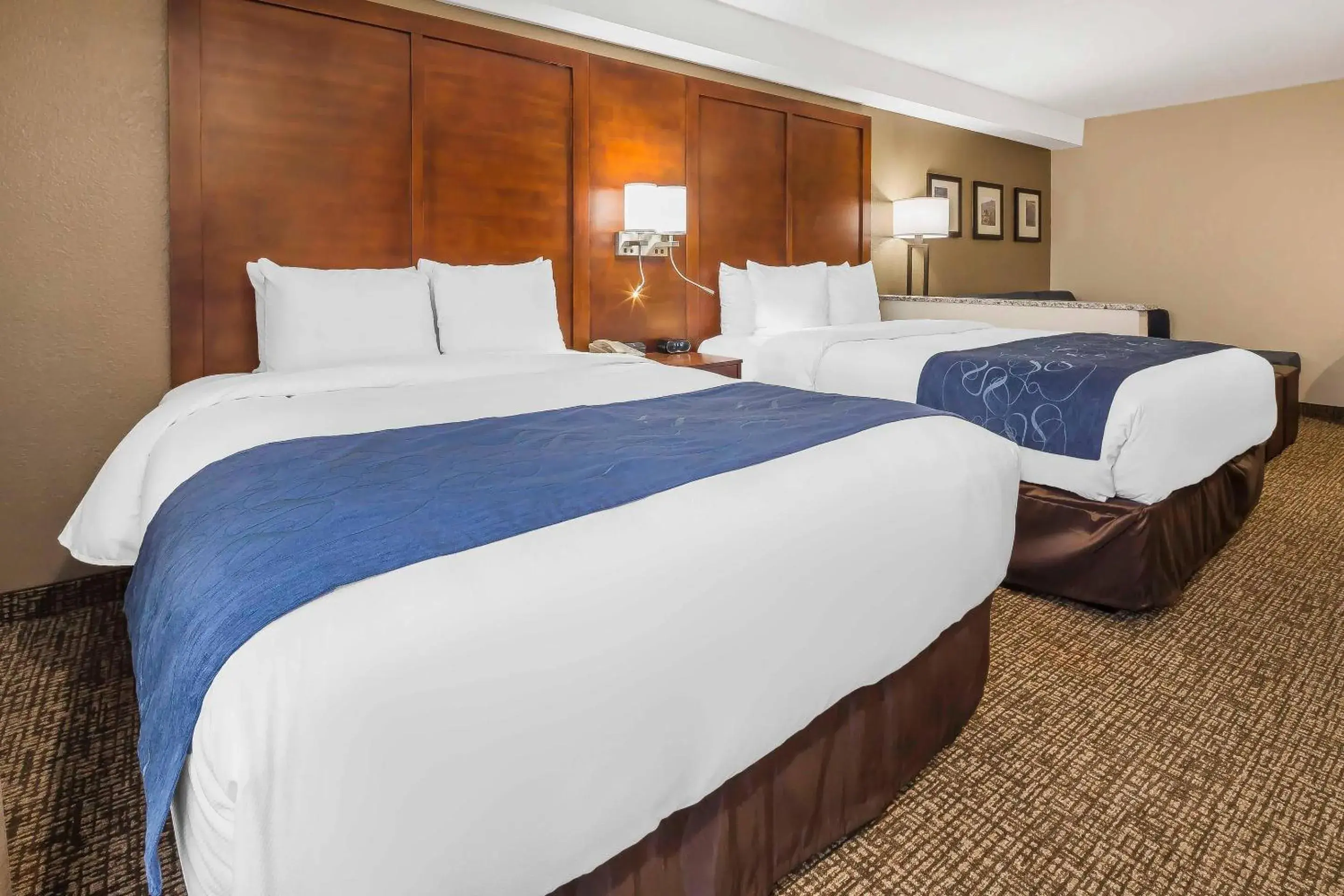 Queen Suite with Two Queen Beds - Non-Smoking in Comfort Suites El Paso Airport Queen Suite with Two Queen Beds - Non-Smoking in Comfort Suites El Paso Airport