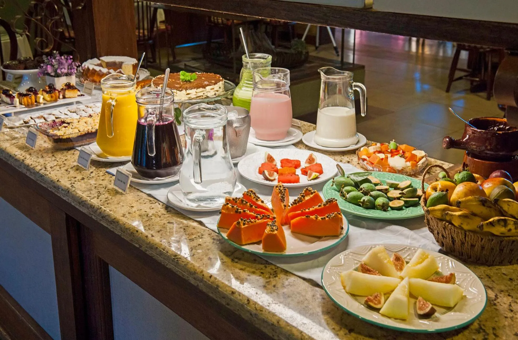Buffet breakfast in Hotel Canto Verde