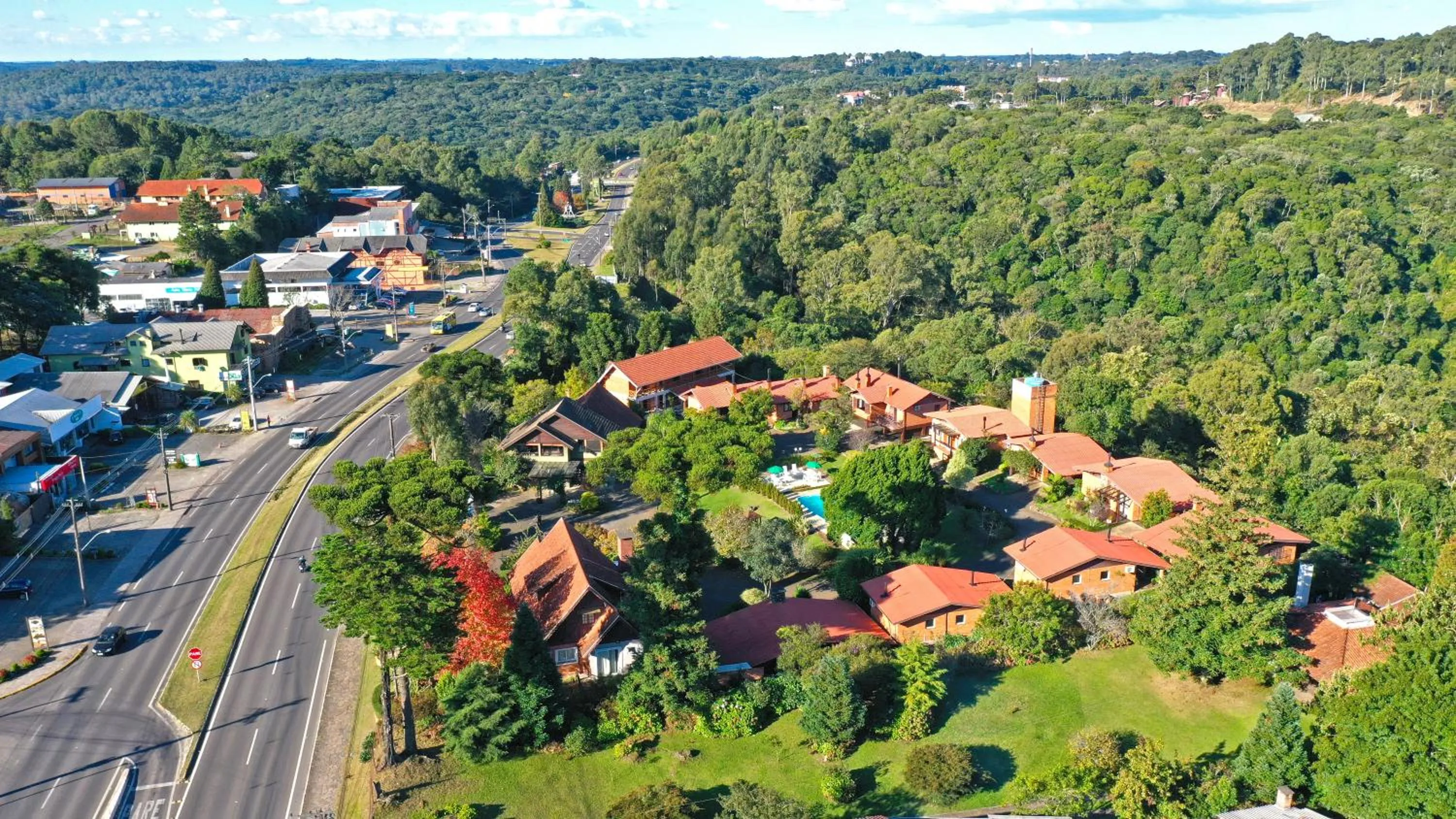 Property building in Hotel Canto Verde